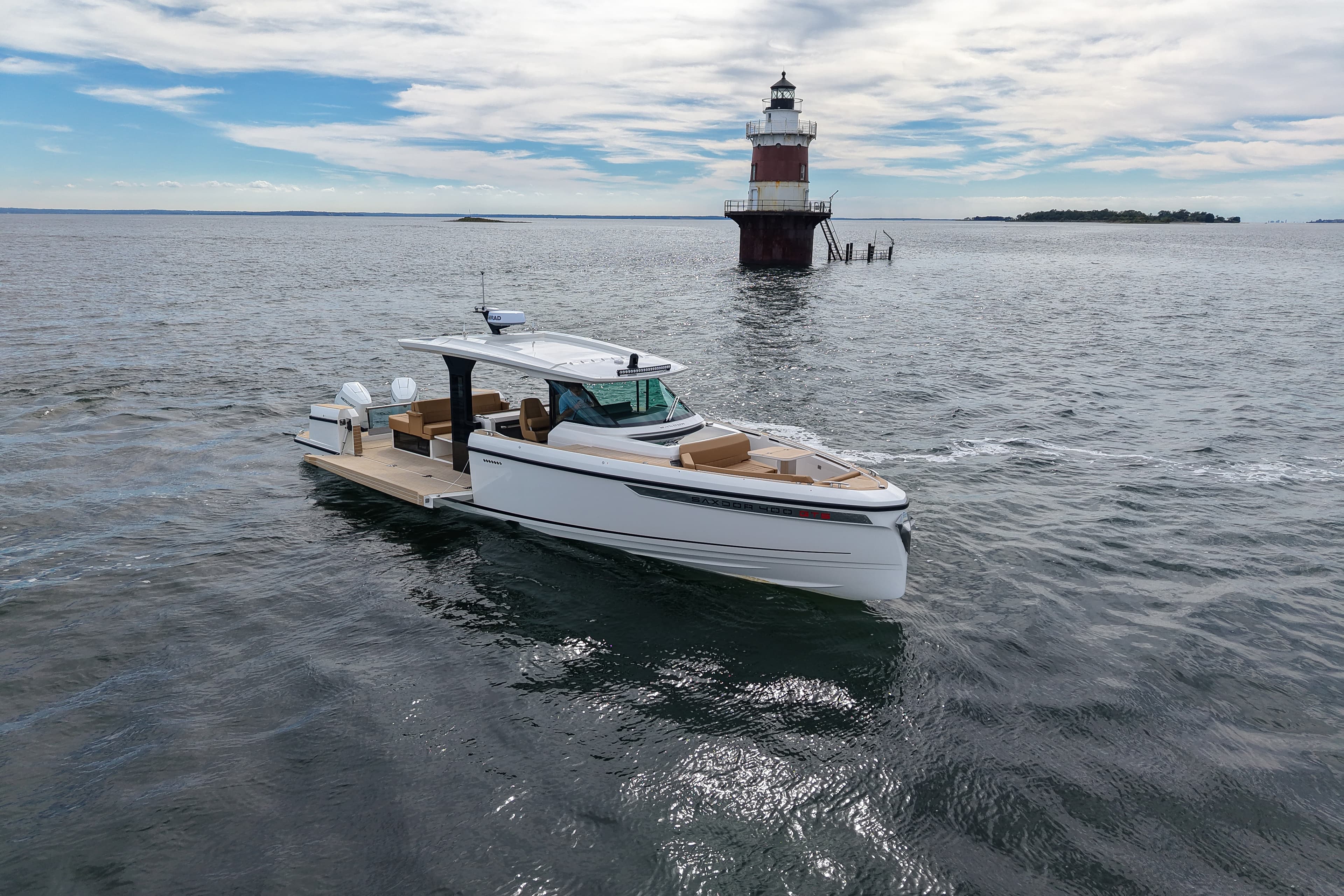 2027 Saxdor 400 GTS for Sale in Norwalk, Connecticut Center Console