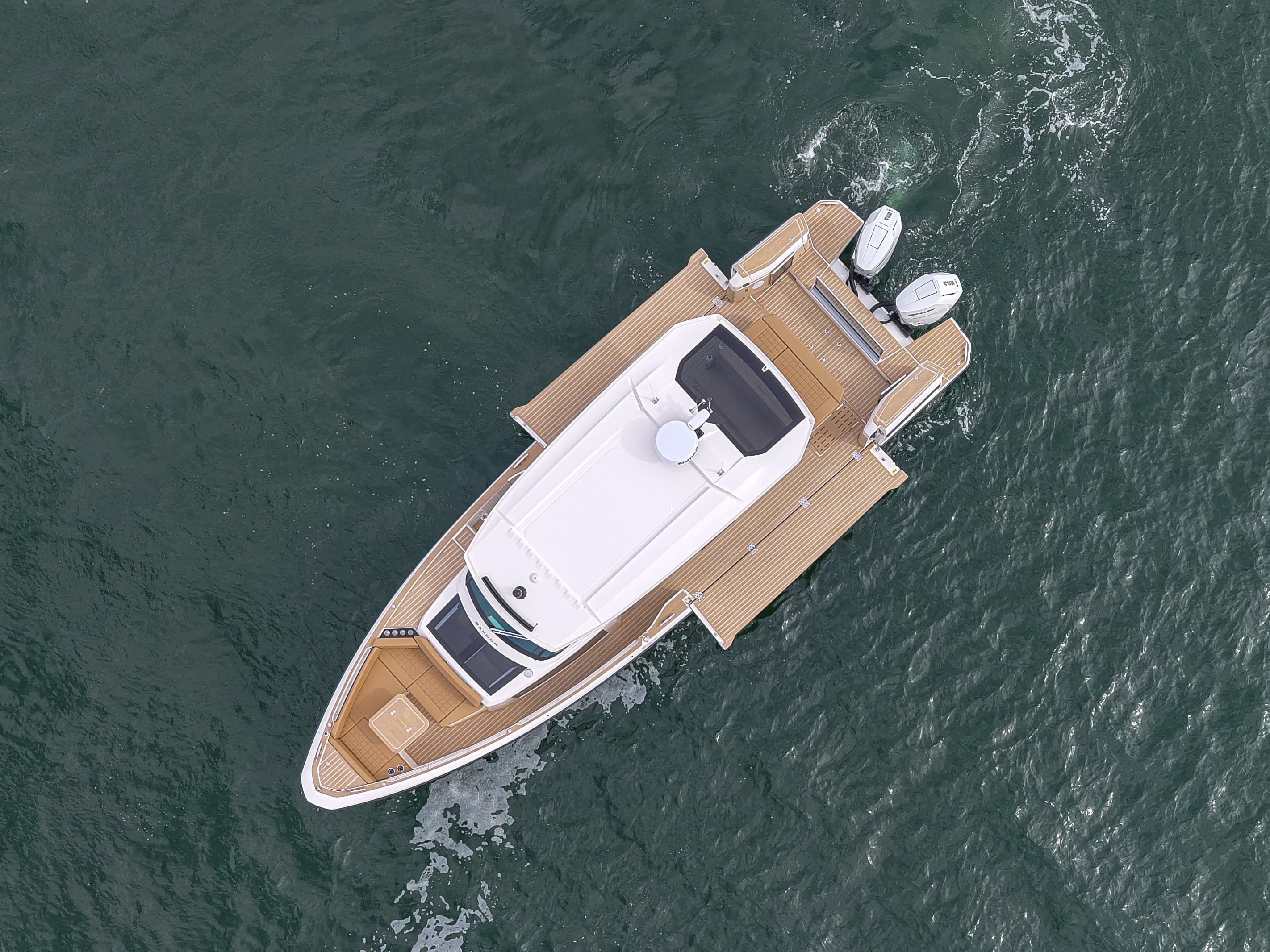 2027 Saxdor 400 GTS for Sale in Norwalk, Connecticut Center Console 5