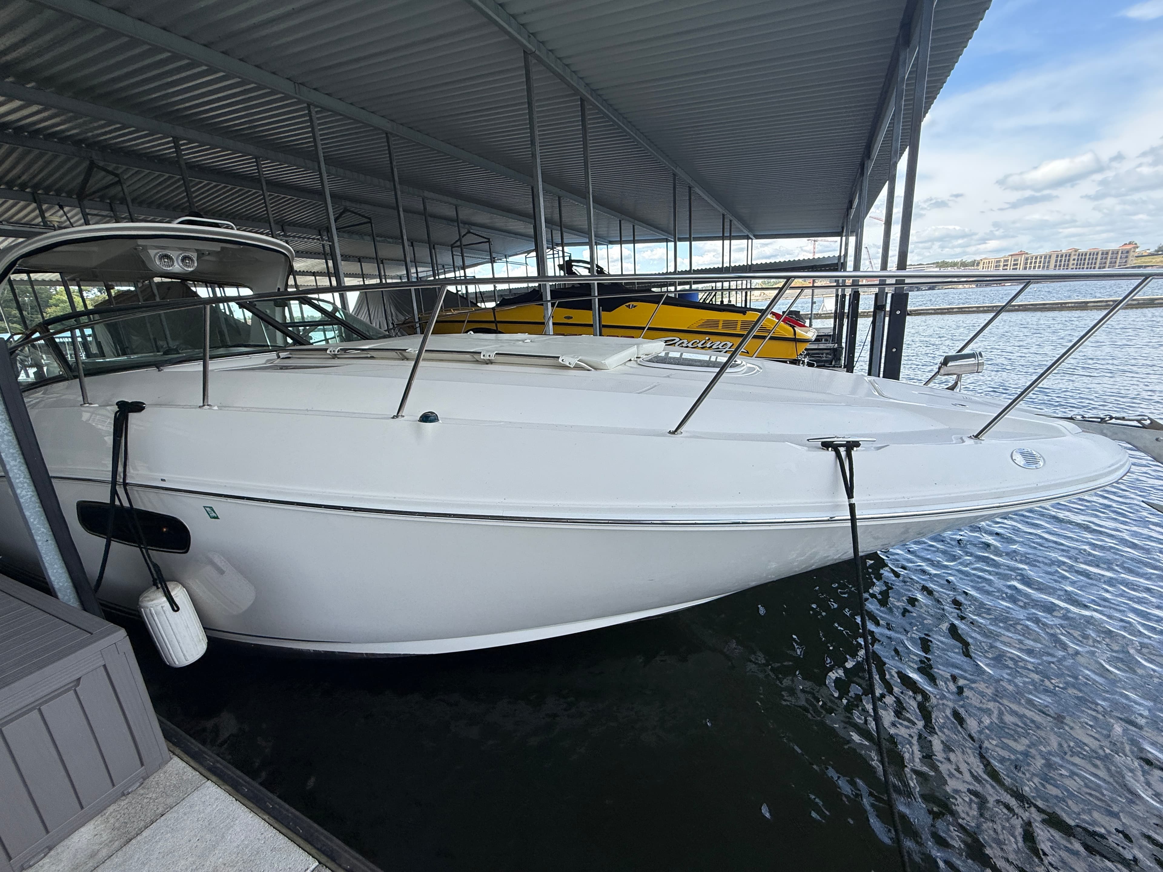 2009 Sea Ray 350 Sundancer in vendita a Lake Ozark, MO Express Cruiser 4