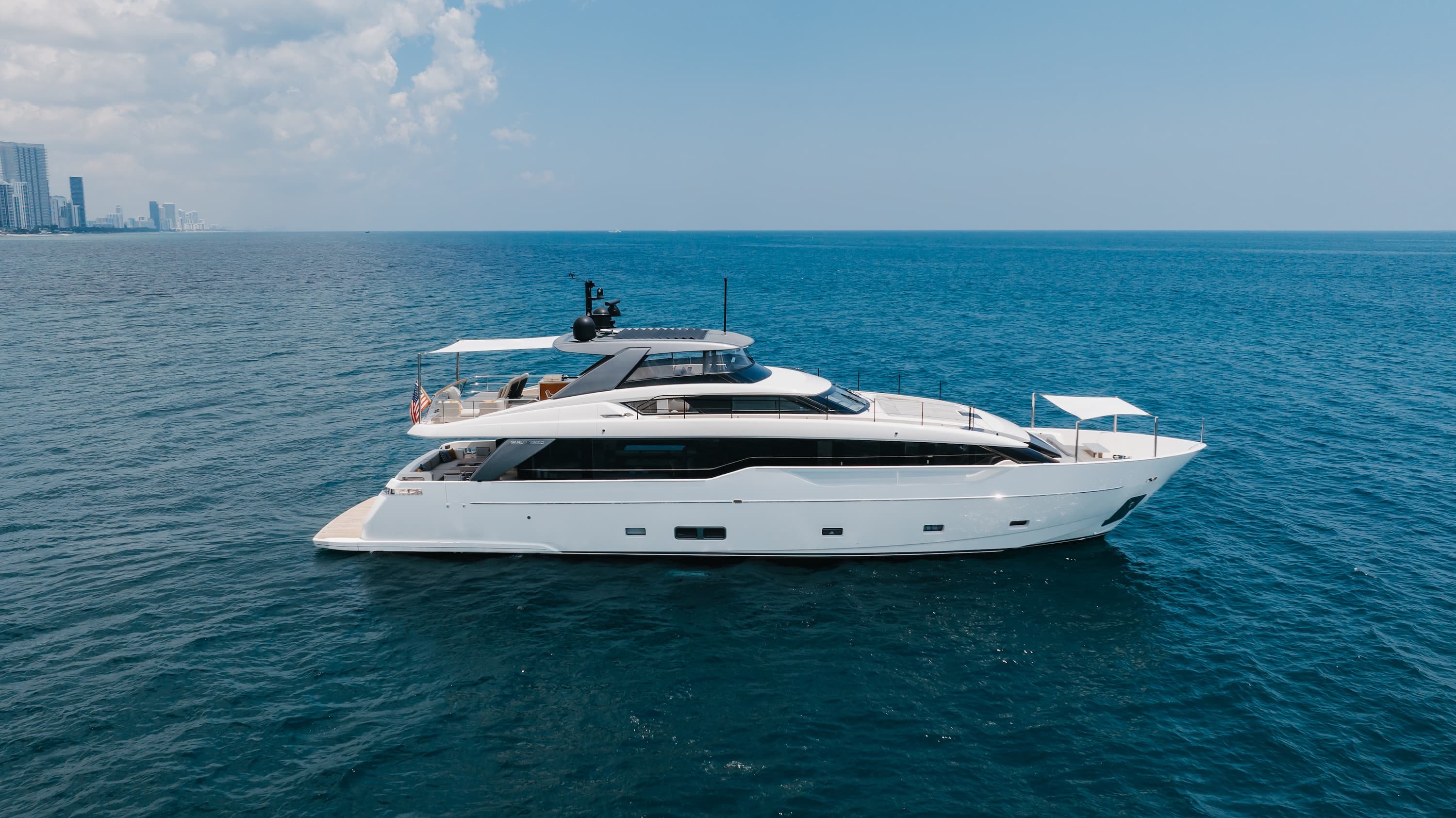 2024 Sanlorenzo SL90A for Sale in Aventura, Florida Flybridge 3