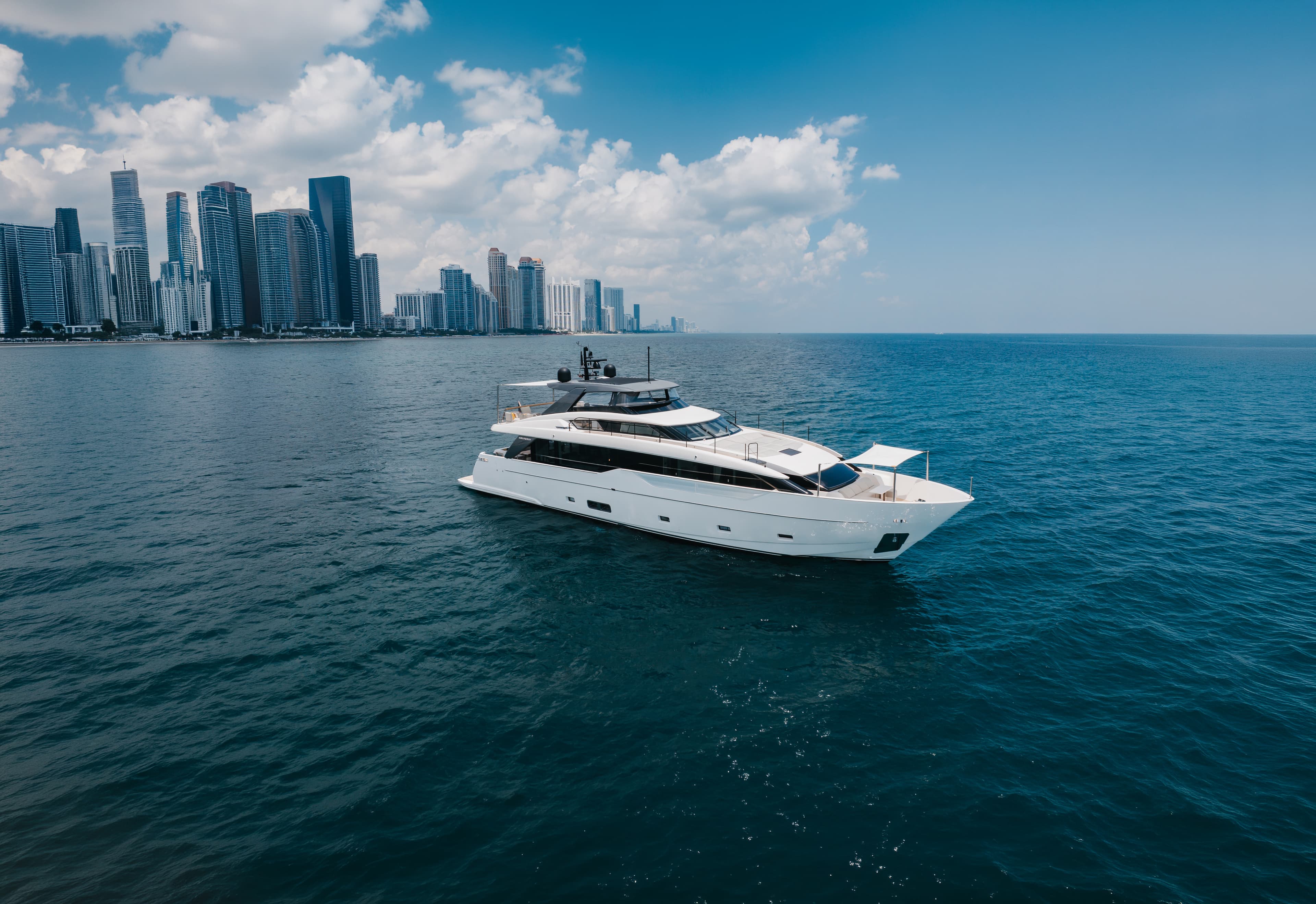 2024 Sanlorenzo SL90A for Sale in Aventura, Florida Flybridge 5