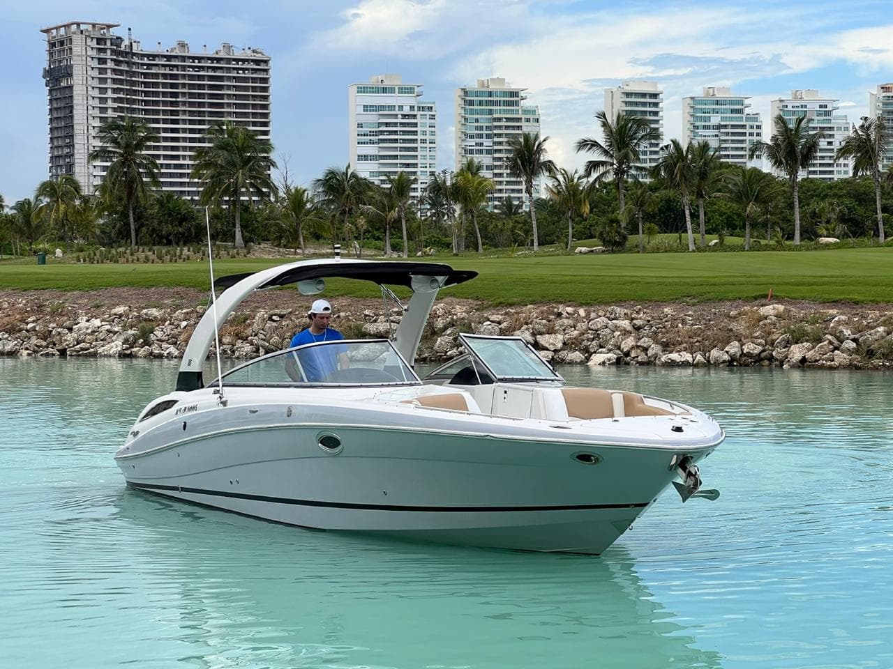 2015 Four Winns H310 zum Verkauf in Cancún, MX Motor Yacht 2