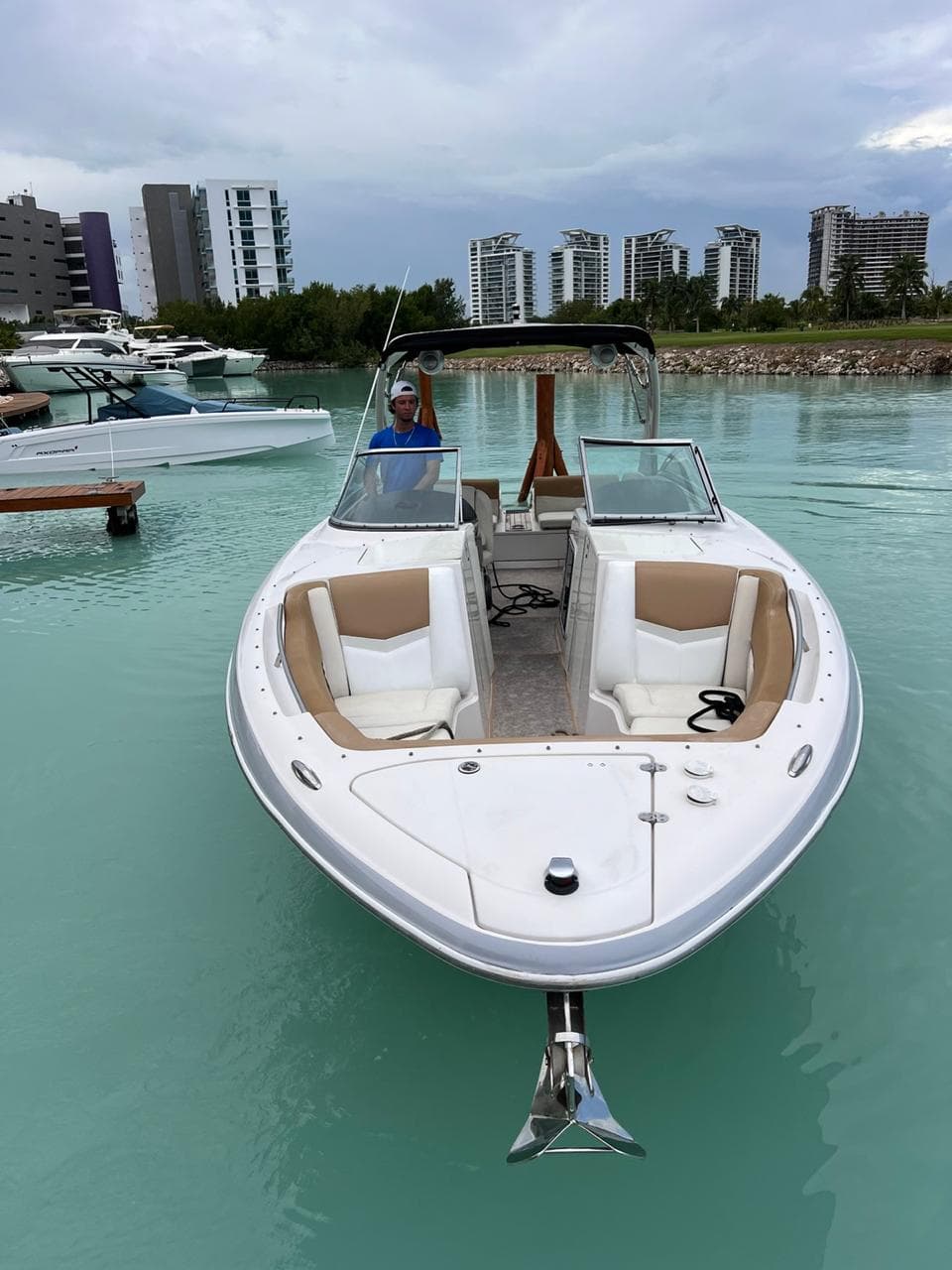 2015 Four Winns H310 zum Verkauf in Cancún, MX Motor Yacht 3