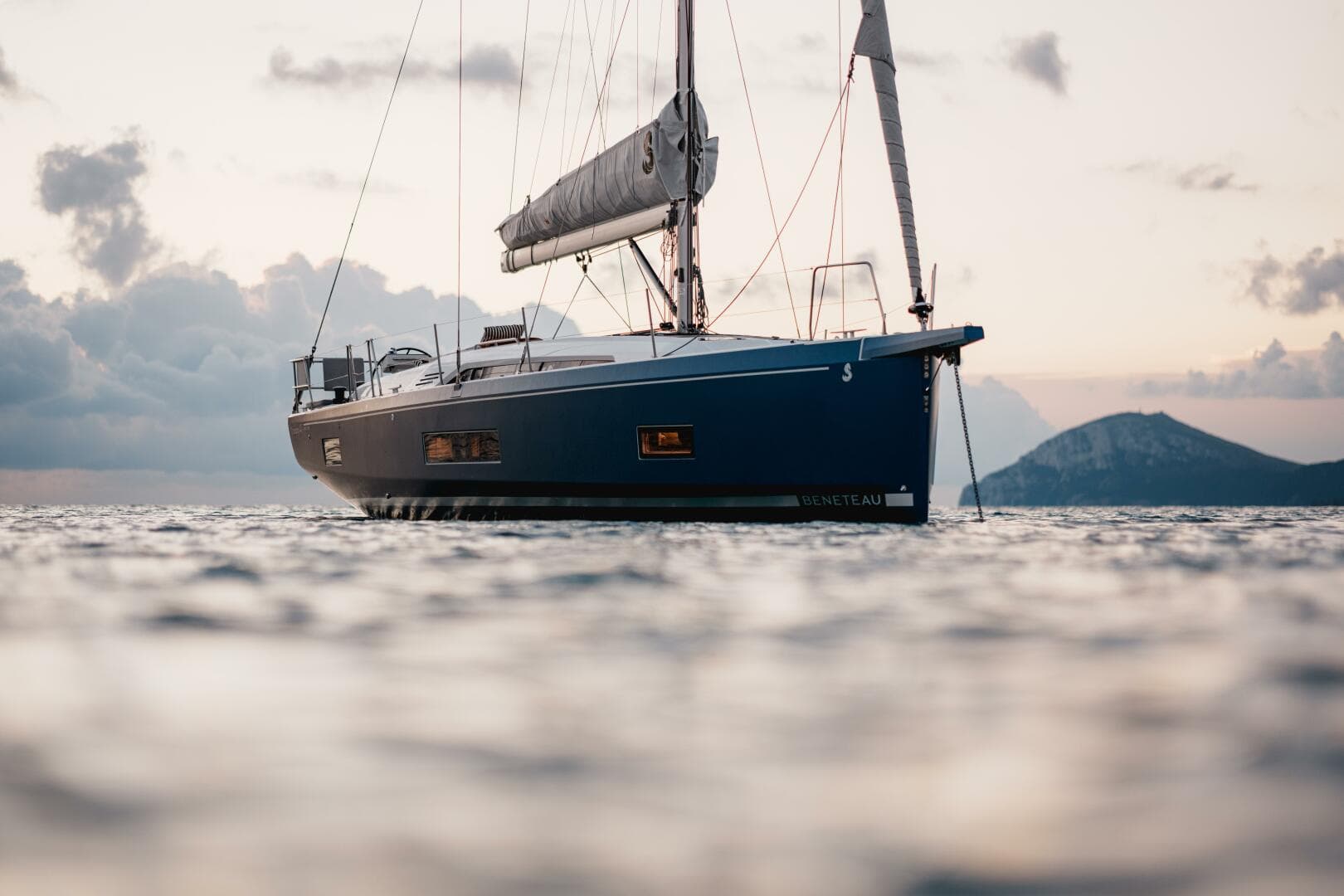 2027 Beneteau Oceanis 47 for Sale in South Dartmouth, Massachusetts Sloop 5
