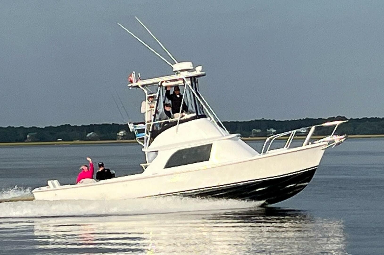 Bertram 31 Flybridge Cruiser for Sale