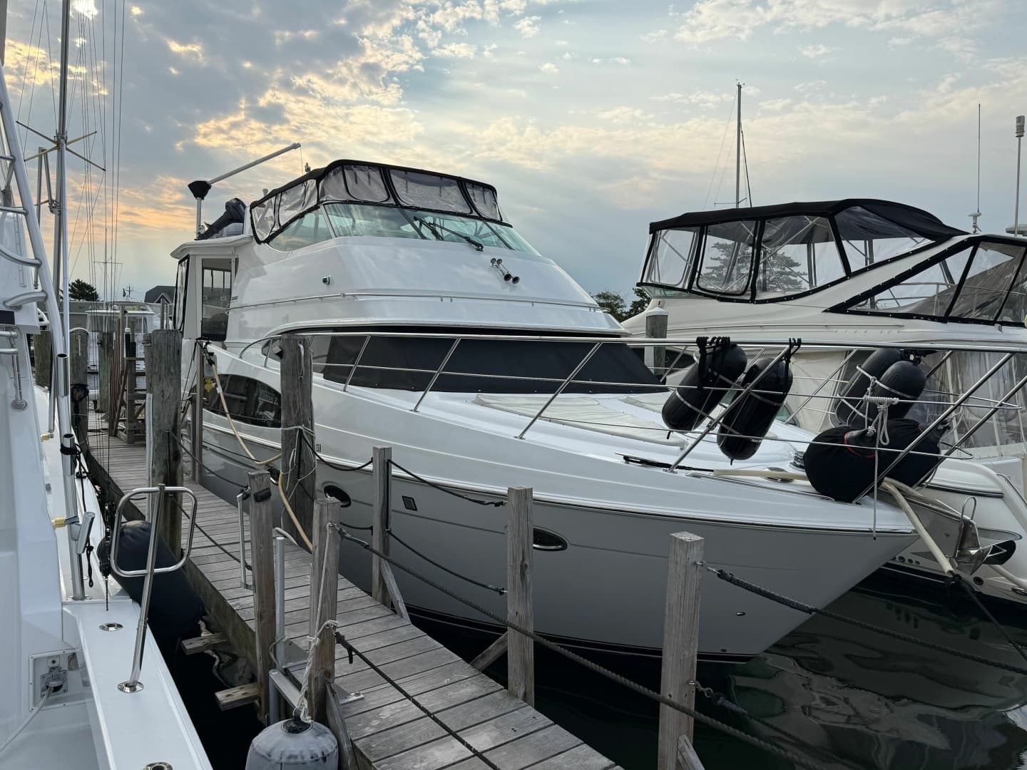 2003 Carver 466 Motor Yacht zum Verkauf in Monmouth Beach, New Jersey Flybridge 5
