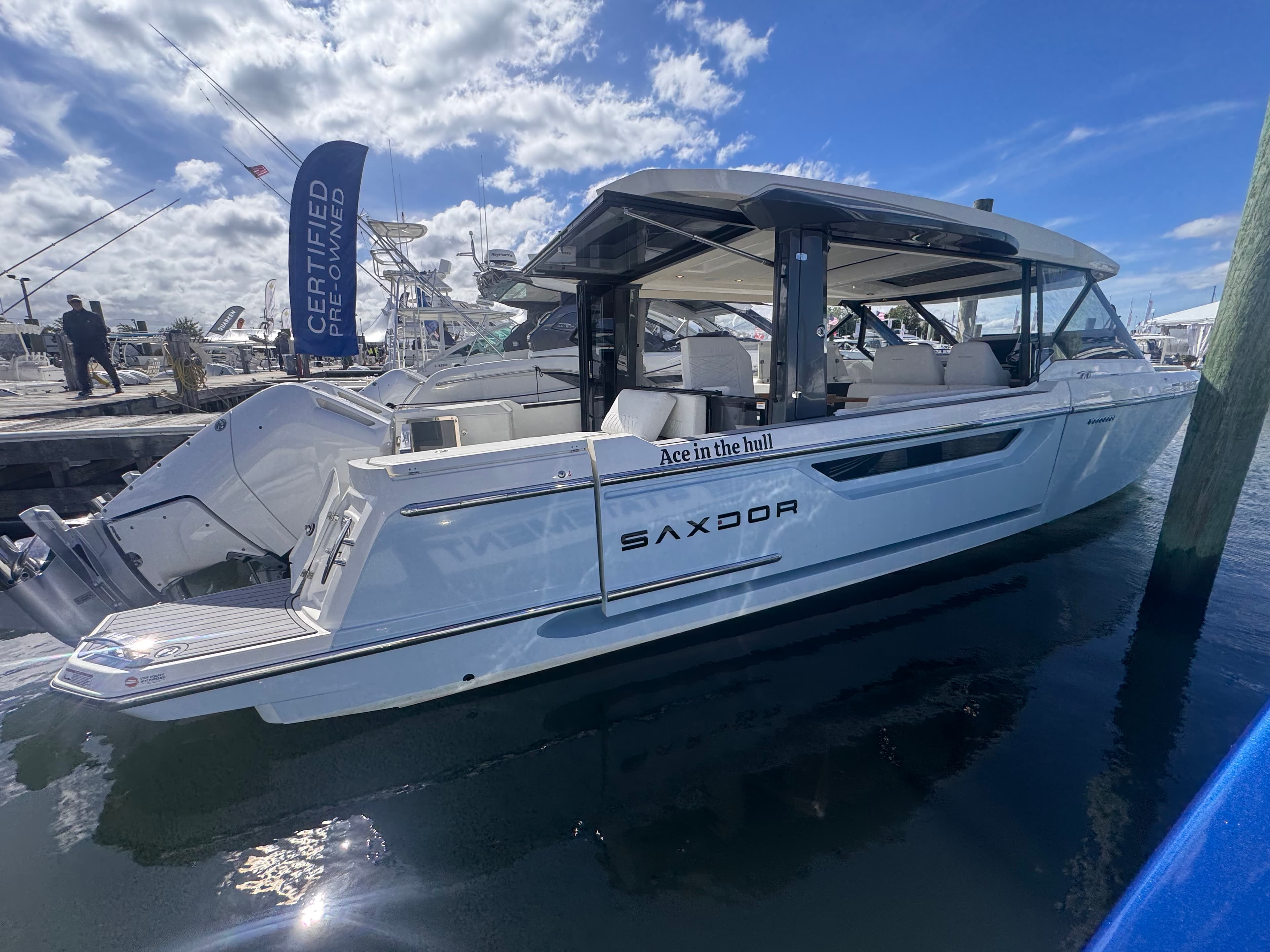 2024 Saxdor 400 GTO for Sale in Norwalk, Connecticut Express Cruiser 4