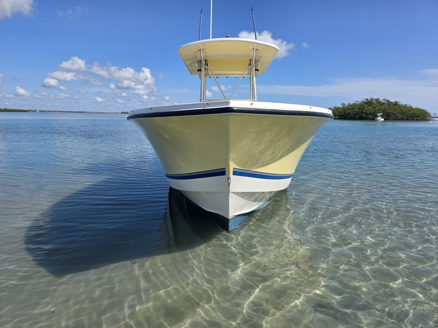 2002 Regulator 26 for Sale in Stuart, Florida Center Console 3
