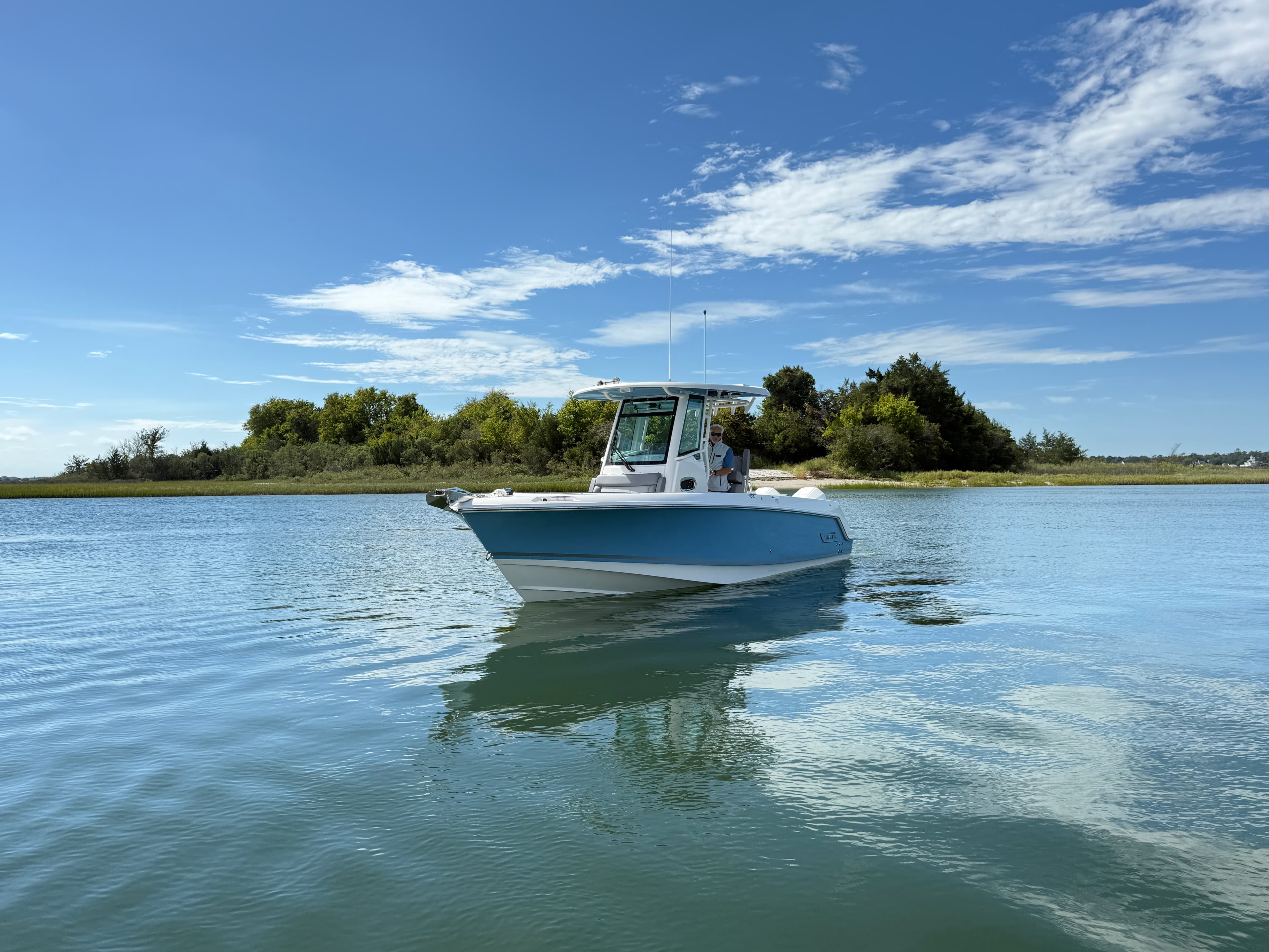 2027 Boston Whaler 250 Outrage for Sale in Wrightsville Beach, North Carolina Center Console 4