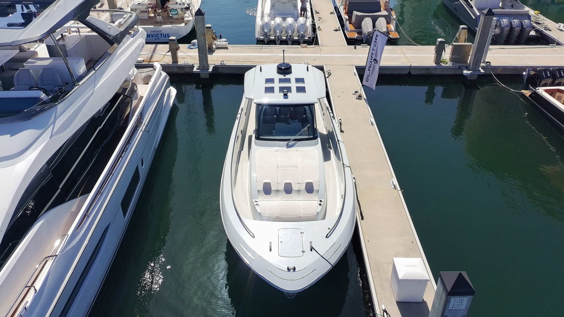 2026 Canados Yachts Gladiator 493 Grand a la venta en Miami, Florida Cruiser 3