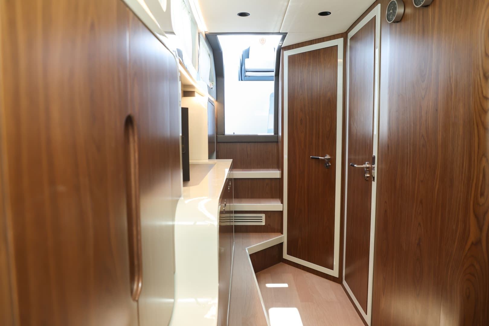 2026 Canados Yachts Gladiator 493 Grand for Sale in Miami, Florida Cruiser 5