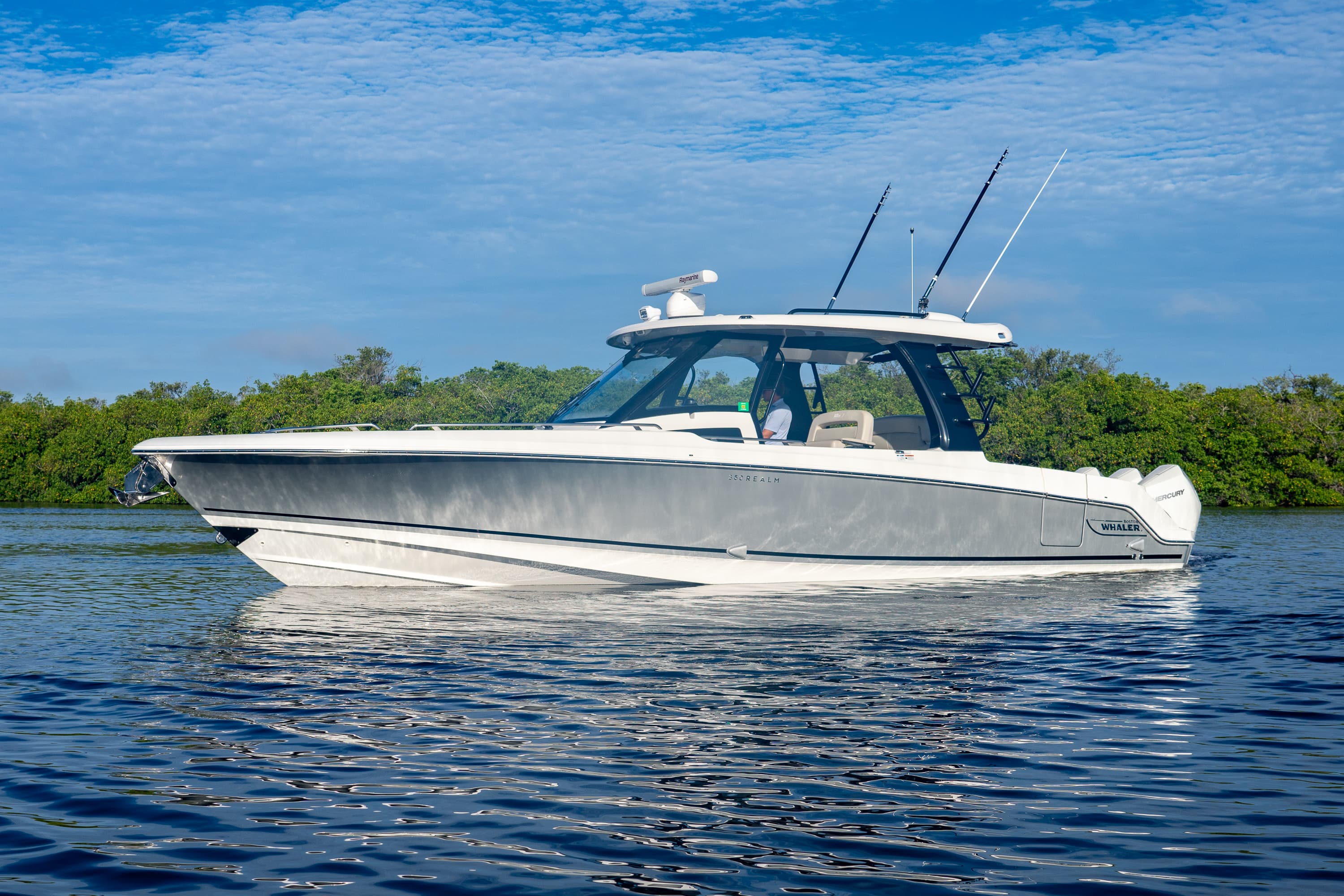 2022 Boston Whaler 350 Realm for Sale in Fort Myers, FL Bowrider 3