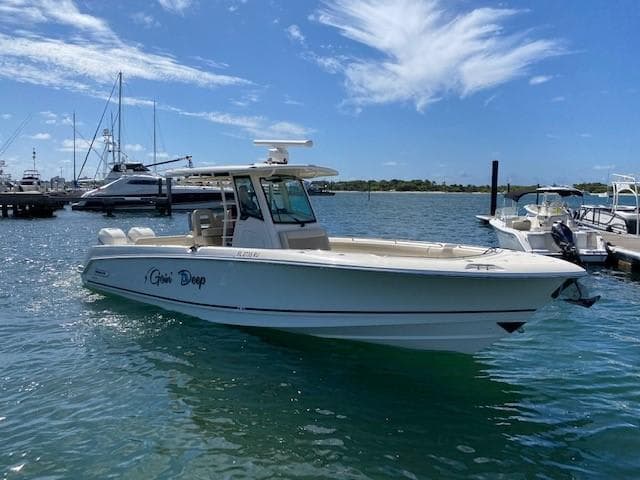 2019 Boston Whaler 330 Outrage zum Verkauf in Pompano Beach, FL Center Console 3