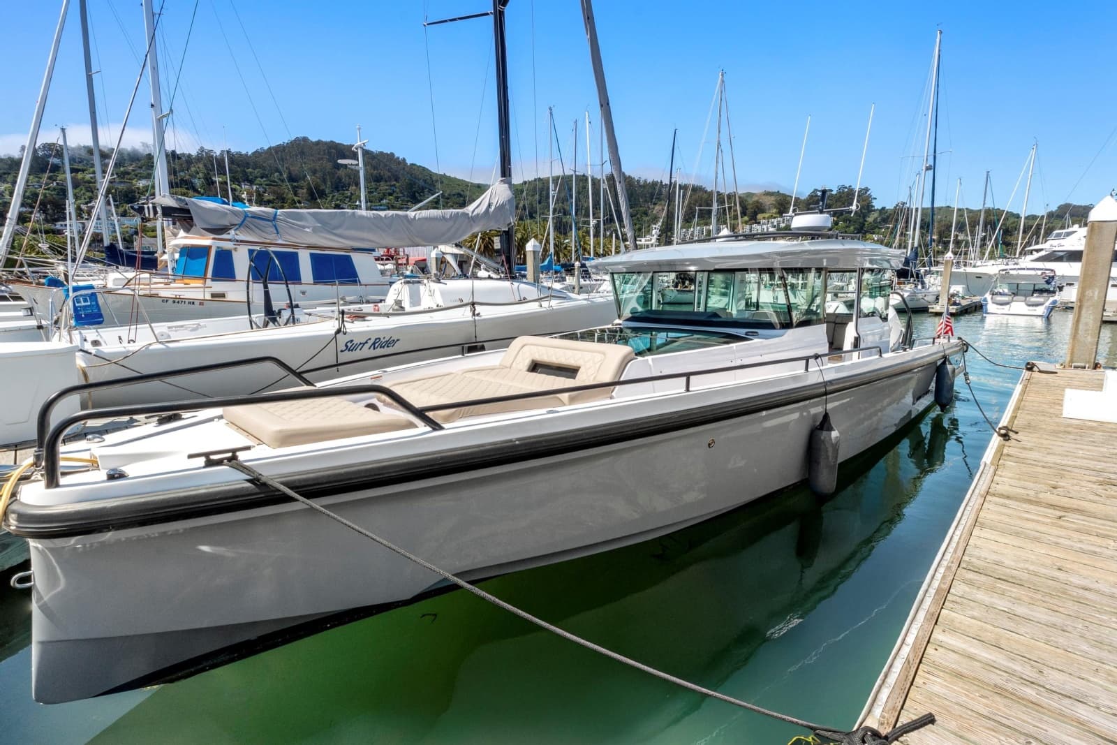 2022 Axopar 37 XC Cross Cabin for Sale in Sausalito, California Center Console