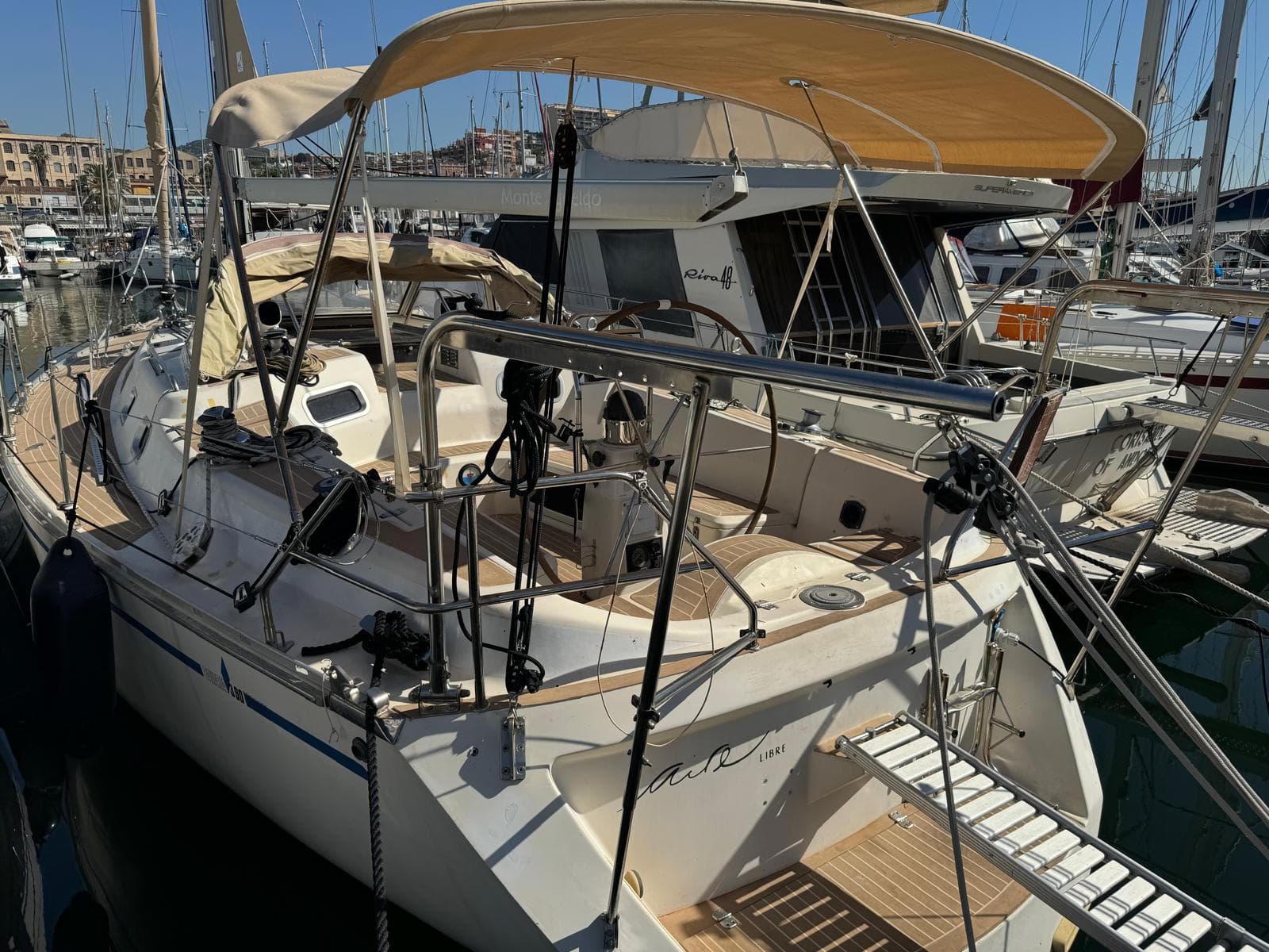 1989 Bavaria Yachts 390 Lagoon zum Verkauf in El Masnou, ES Sloop 3