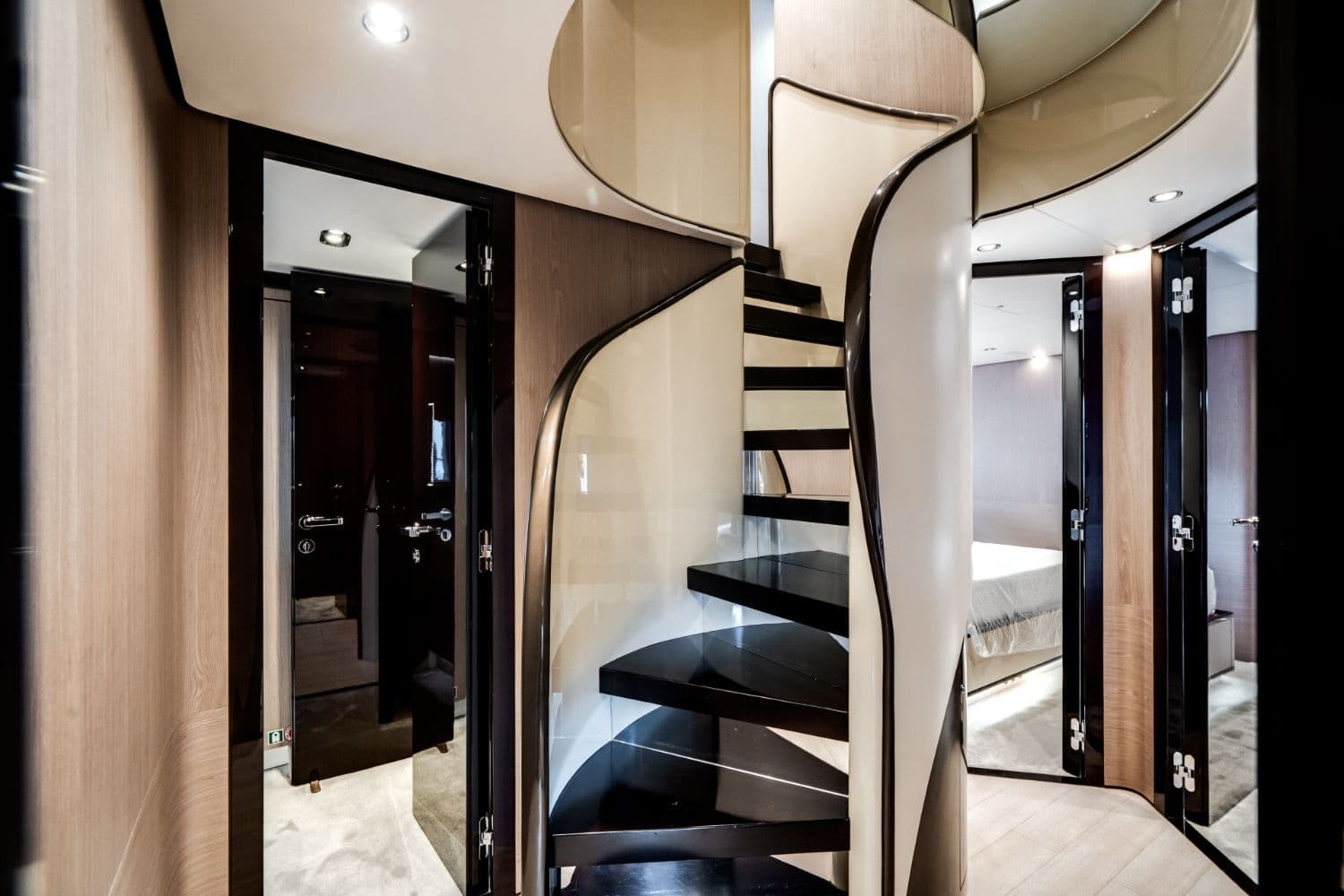 2020 Azimut Grande 27M for Sale in Pompano Beach, Florida Flybridge 3
