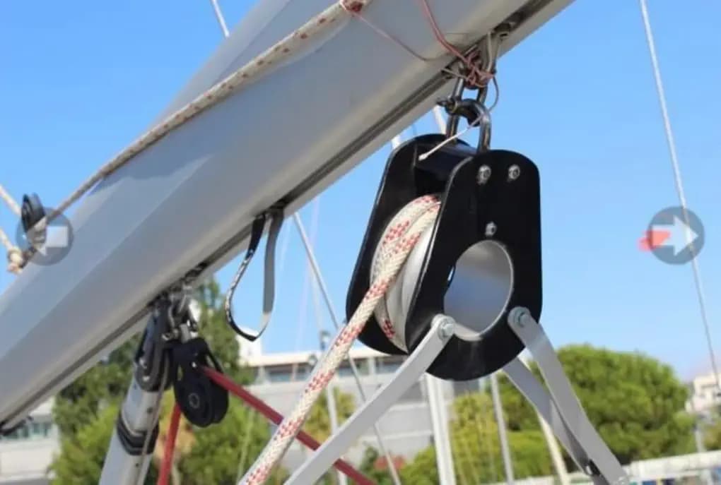 2011 Jeanneau Sun Odyssey 42 DS zum Verkauf in Altea, ES Deck Saloon 4