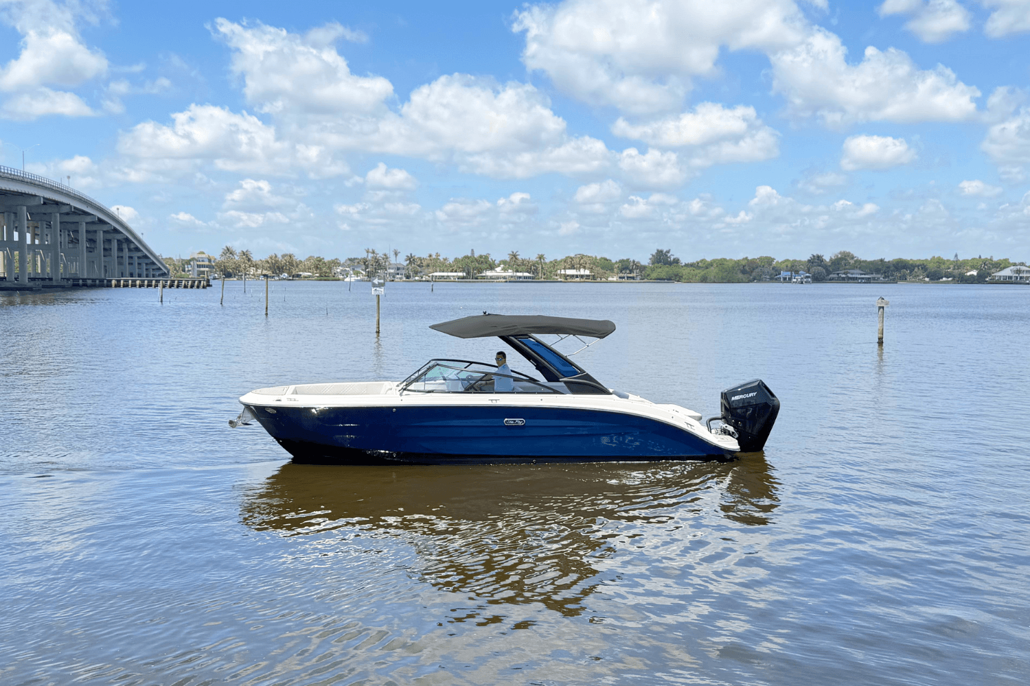 2025 Sea Ray SDX 270 Outboard in vendita a Stuart, Florida Bowrider
