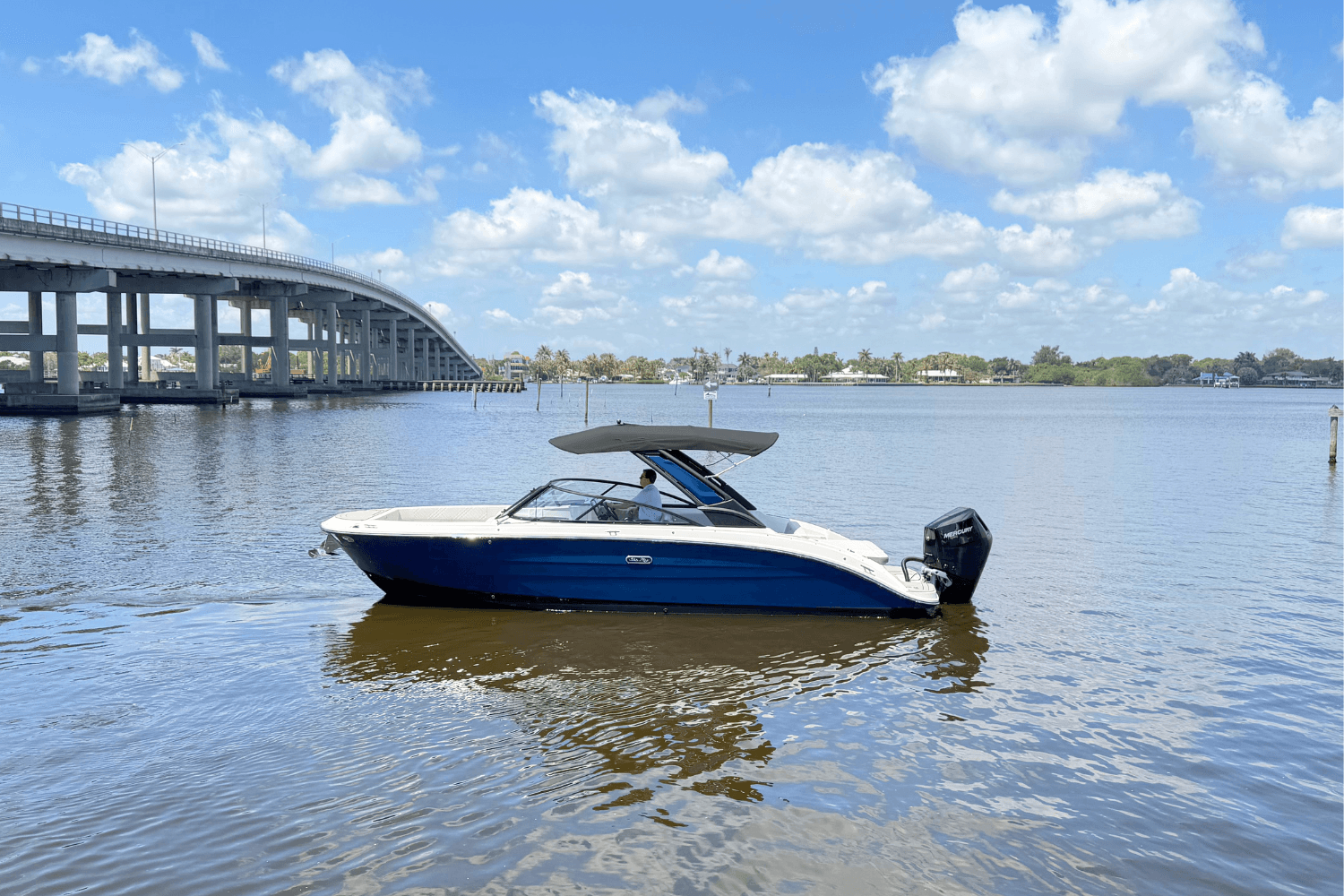 2025 Sea Ray SDX 270 Outboard in vendita a Stuart, Florida Bowrider 2