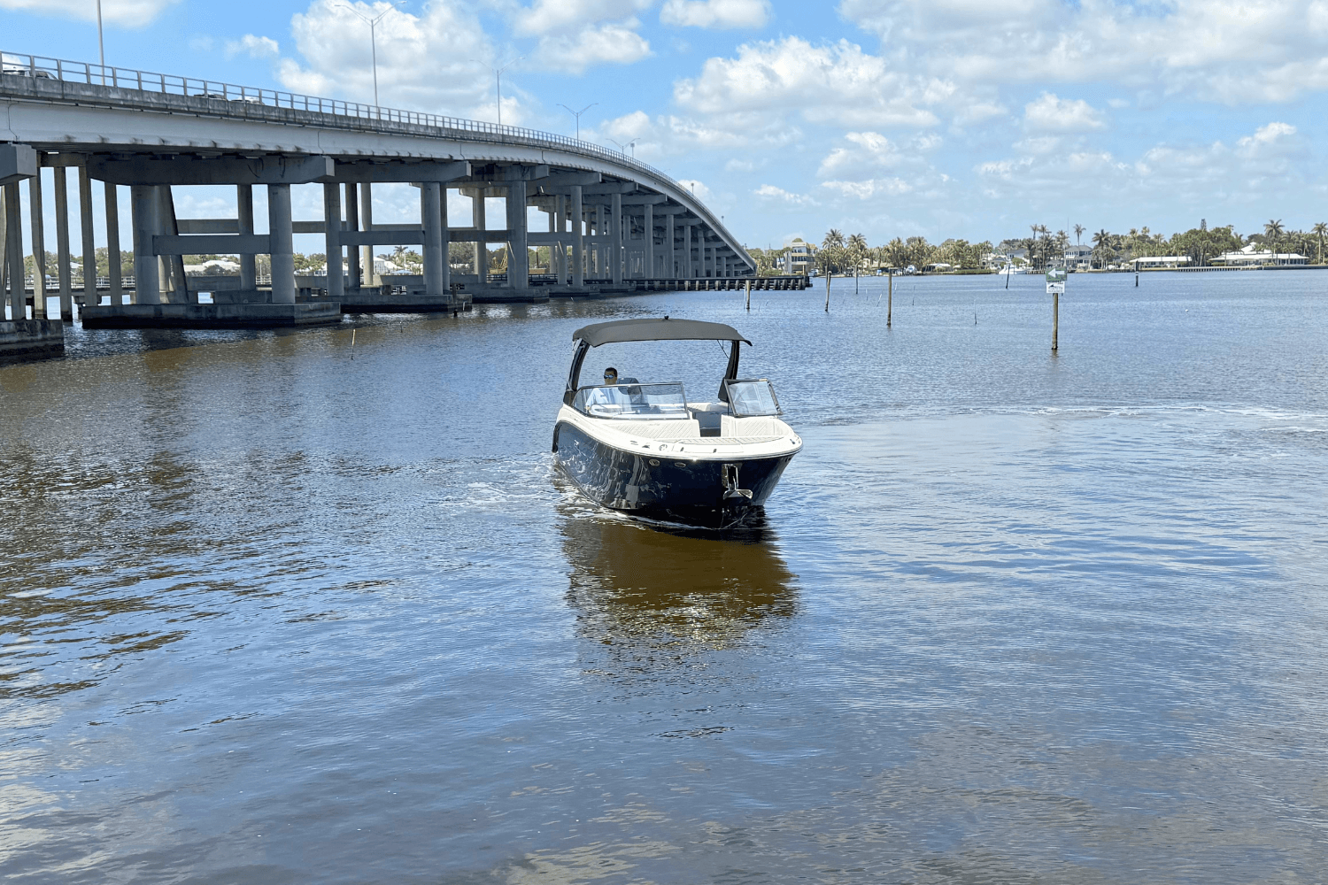 2025 Sea Ray SDX 270 Outboard in vendita a Stuart, Florida Bowrider 3