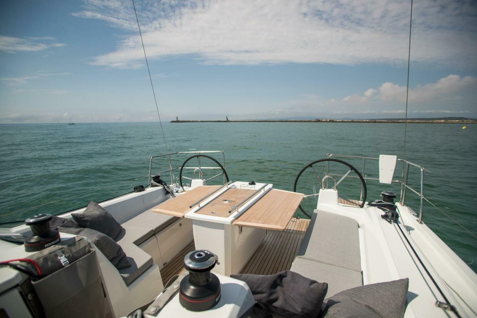 2027 Beneteau Oceanis 40.1 for Sale in South Dartmouth, Massachusetts Monohull 5