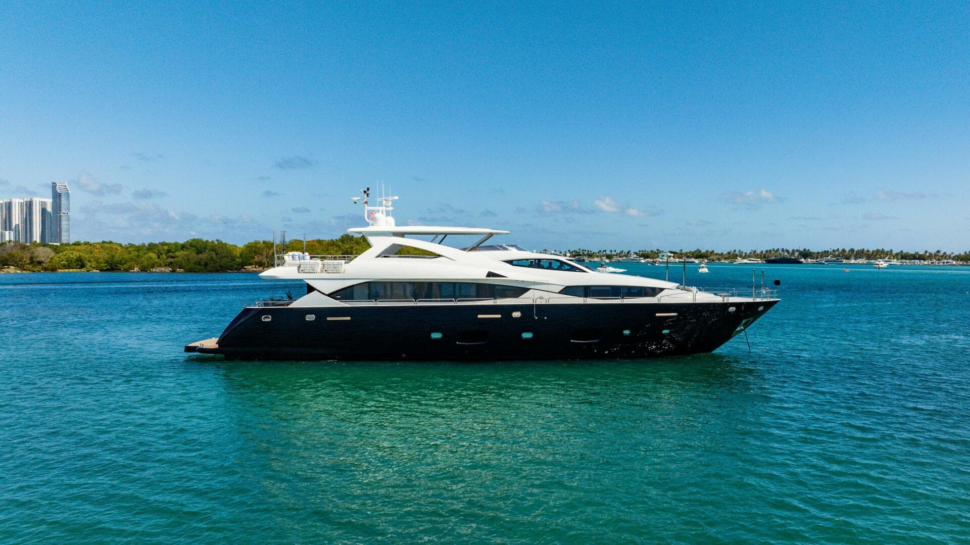2011 Sunseeker 112 for Sale in Aventura, Florida Motor Yacht 2