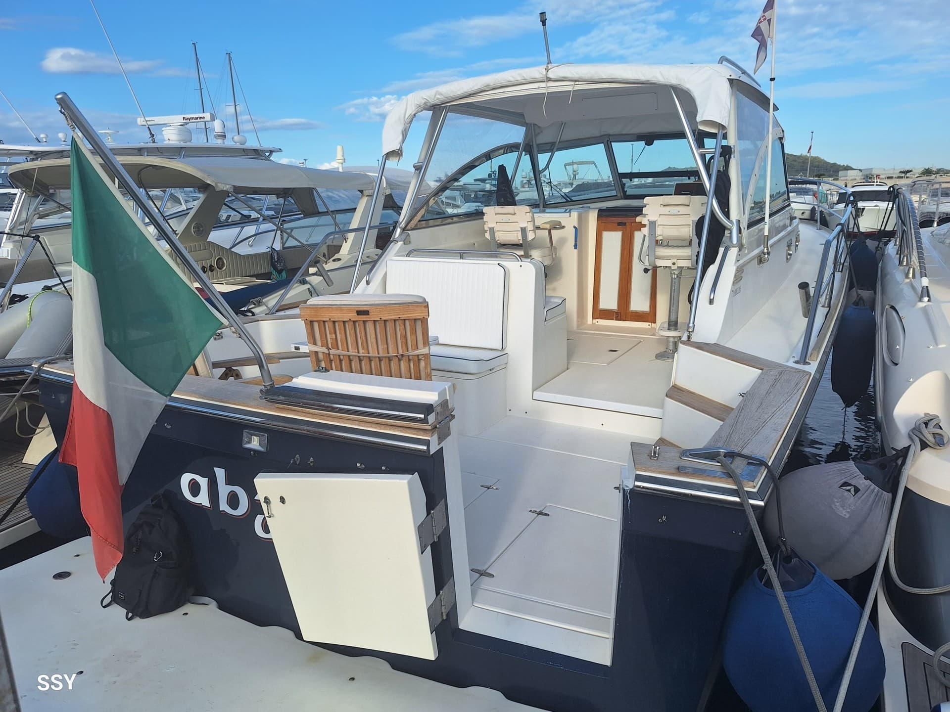 1999 Sabre Yachts 36 Express Cruiser zum Verkauf in Naples, IT Express Cruiser 5