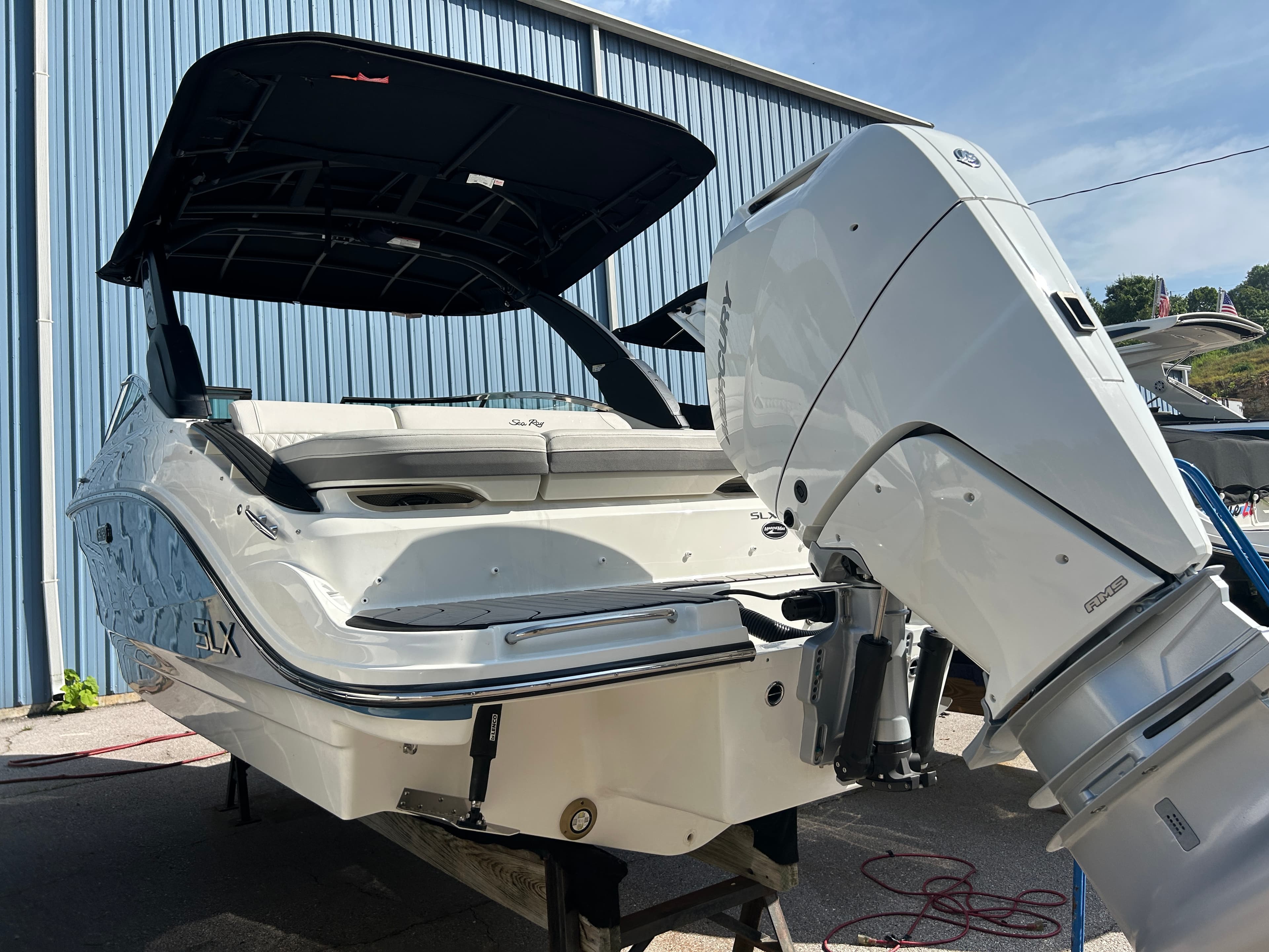 2026 Sea Ray SLX 260 Outboard zum Verkauf in Lake Ozark, MO Bowrider 3