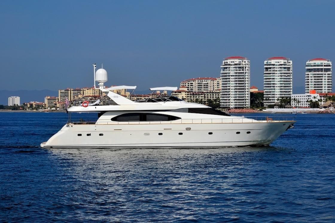 1998 Azimut 85 Ultimate for Sale in Puerto Vallarta, MX Flybridge 2