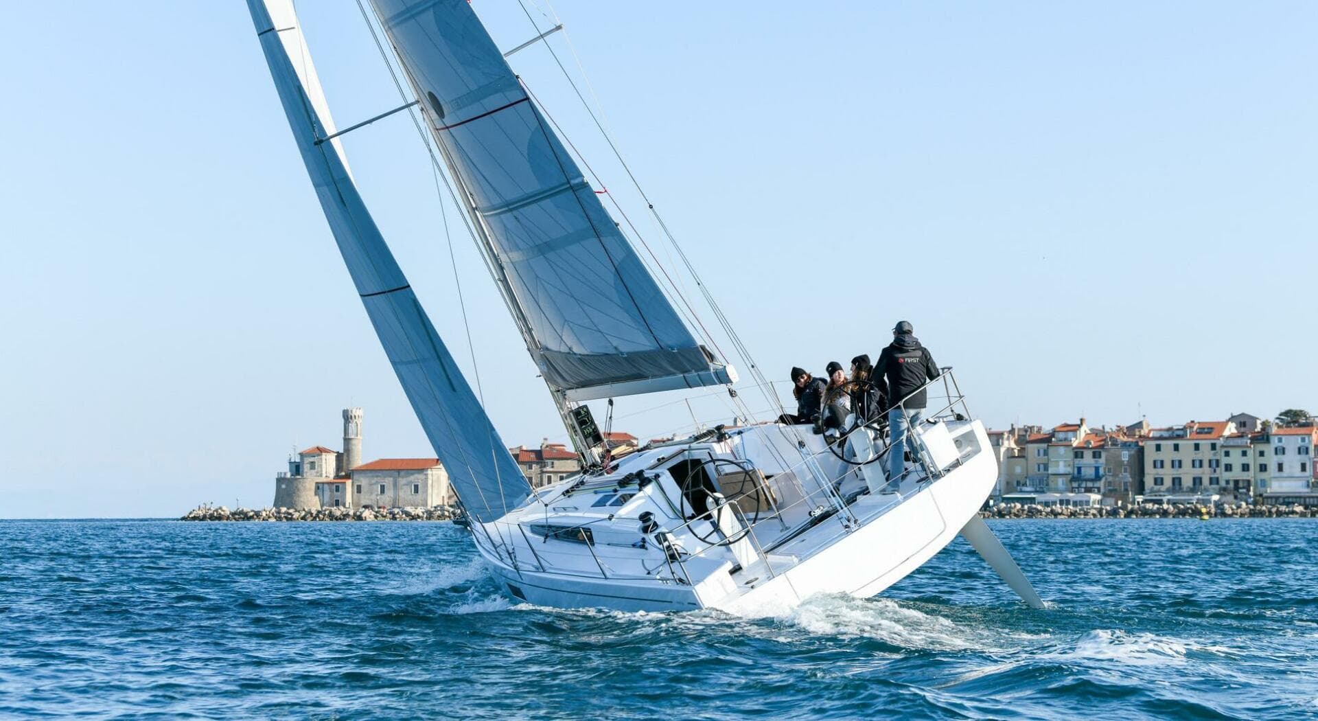 2027 Beneteau First 36 in vendita a South Dartmouth, Massachusetts Racer/Performance 2