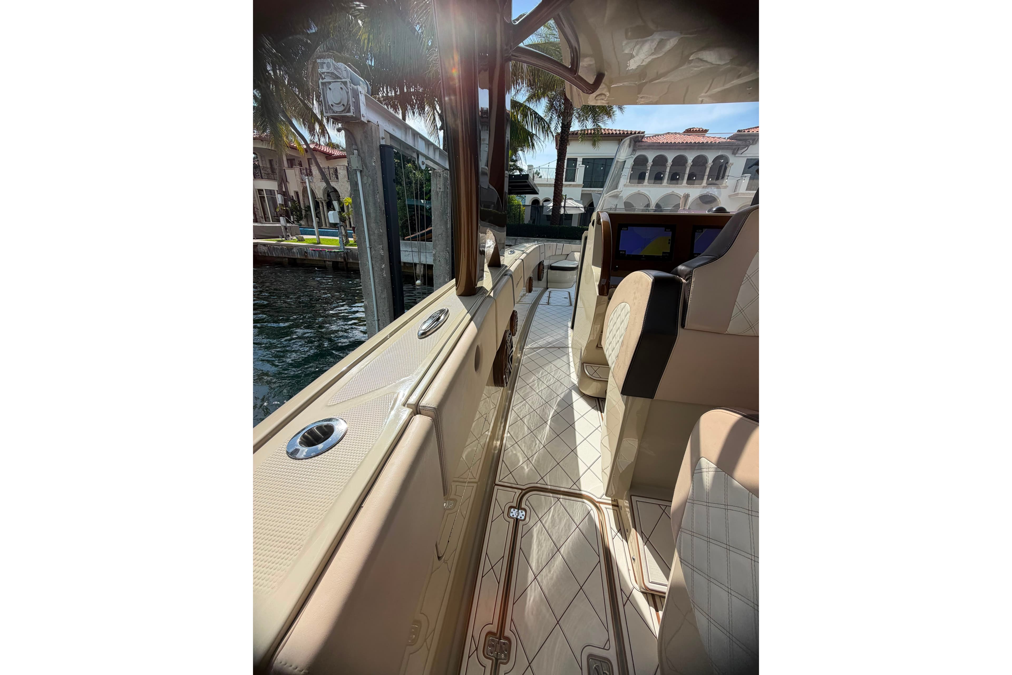 2019 Midnight Express Boats 43' Open zum Verkauf in Fort Lauderdale, FL Center Console 2
