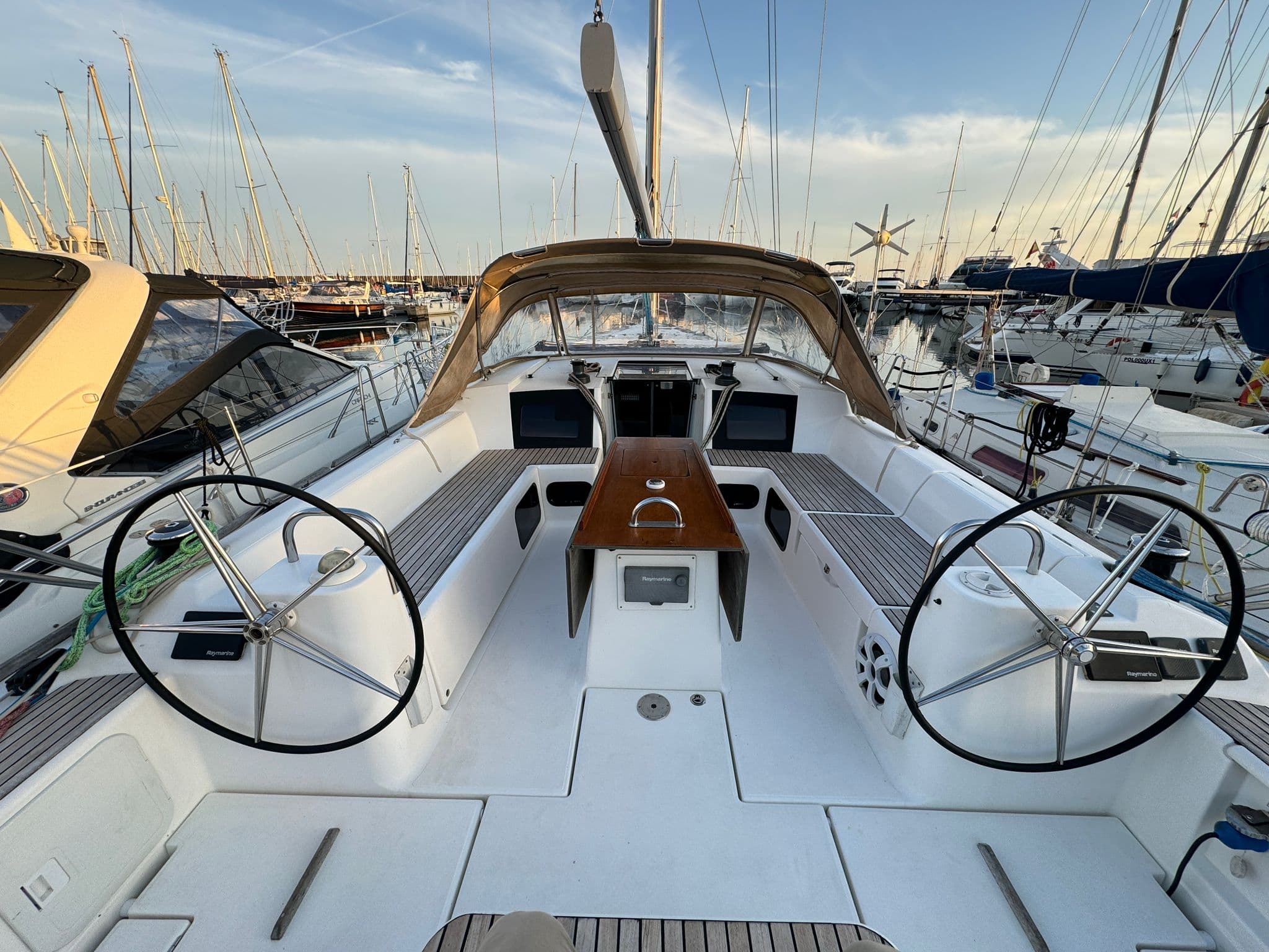 2016 Dufour 512 Grand Large for Sale in El Masnou, ES Monohull 2