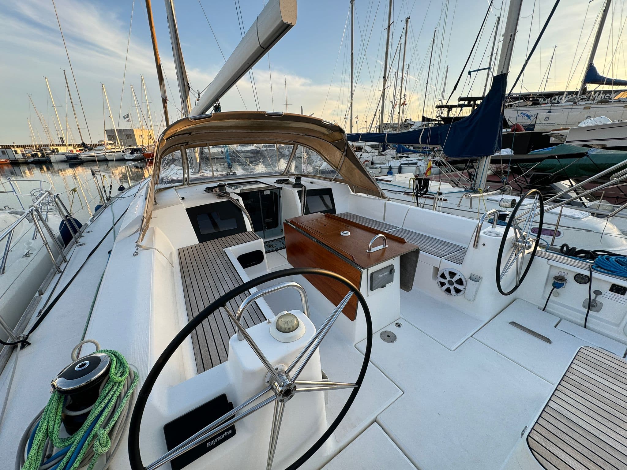 2016 Dufour 512 Grand Large for Sale in El Masnou, ES Monohull 3