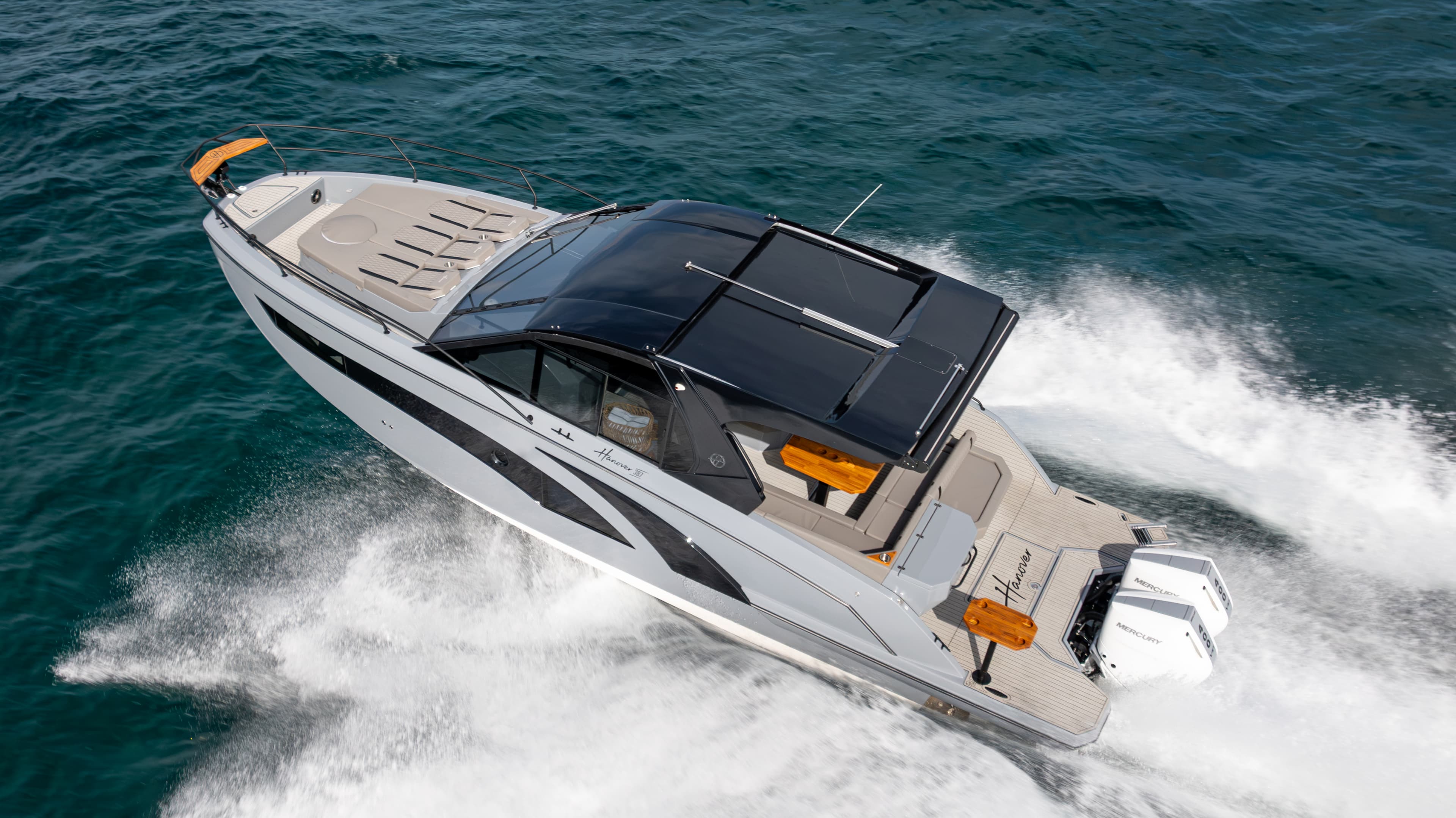 2024 Hanover Yachts 387 zum Verkauf in Fort Lauderdale, Florida Express Cruiser