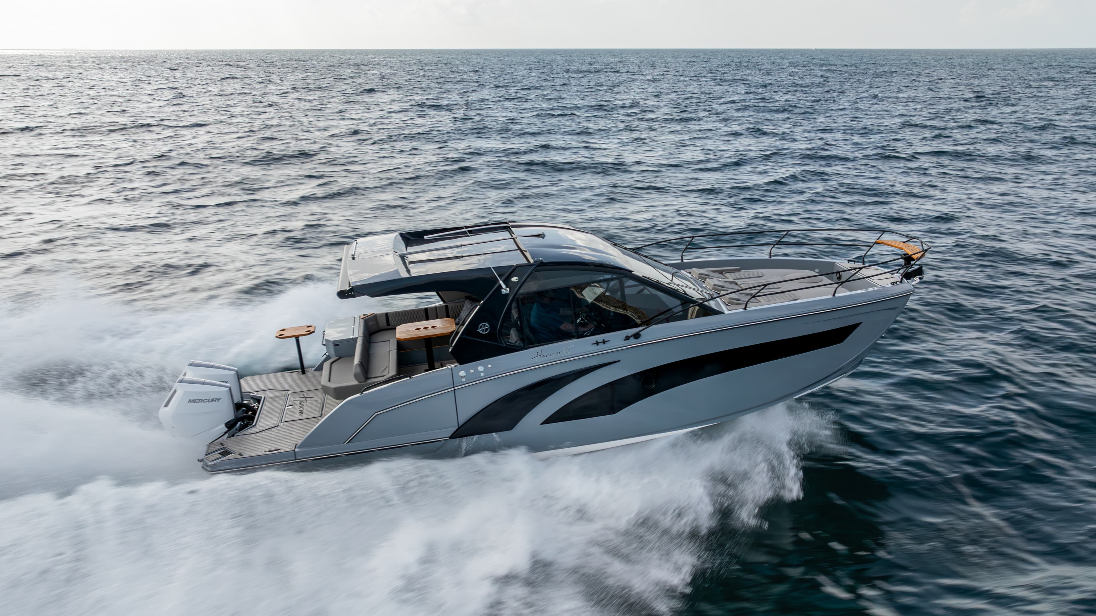 2024 Hanover Yachts 387 zum Verkauf in Fort Lauderdale, Florida Express Cruiser 4