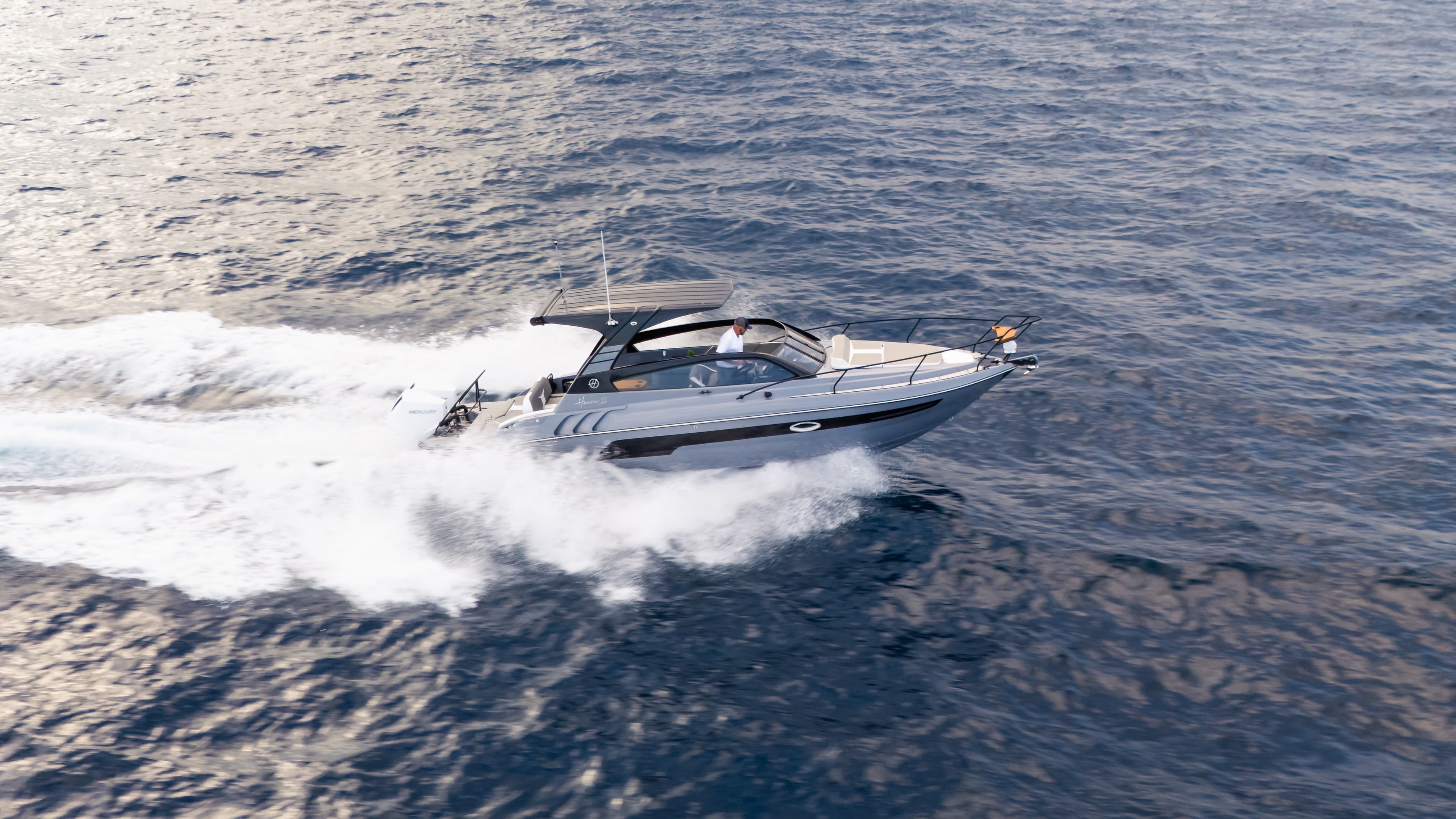 2027 Hanover Yachts 305 zum Verkauf in East Hampton, New York Express Cruiser