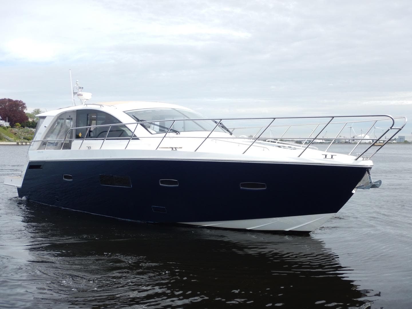 2012 SEALINE SC42 zum Verkauf in Newport, RI Motor Yacht