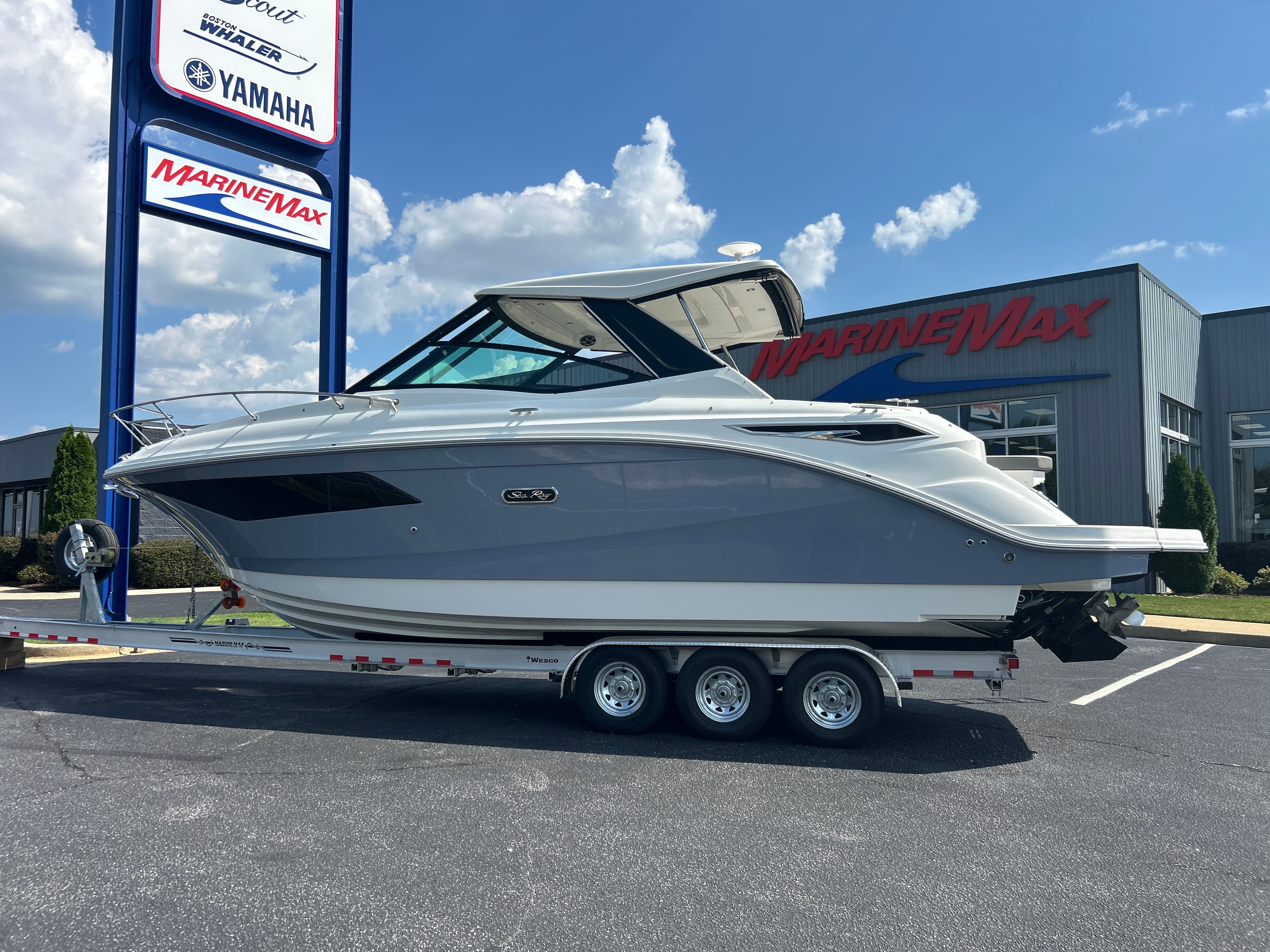 2027 Sea Ray Sundancer 320 zum Verkauf in Greenville, SC Express Cruiser 2