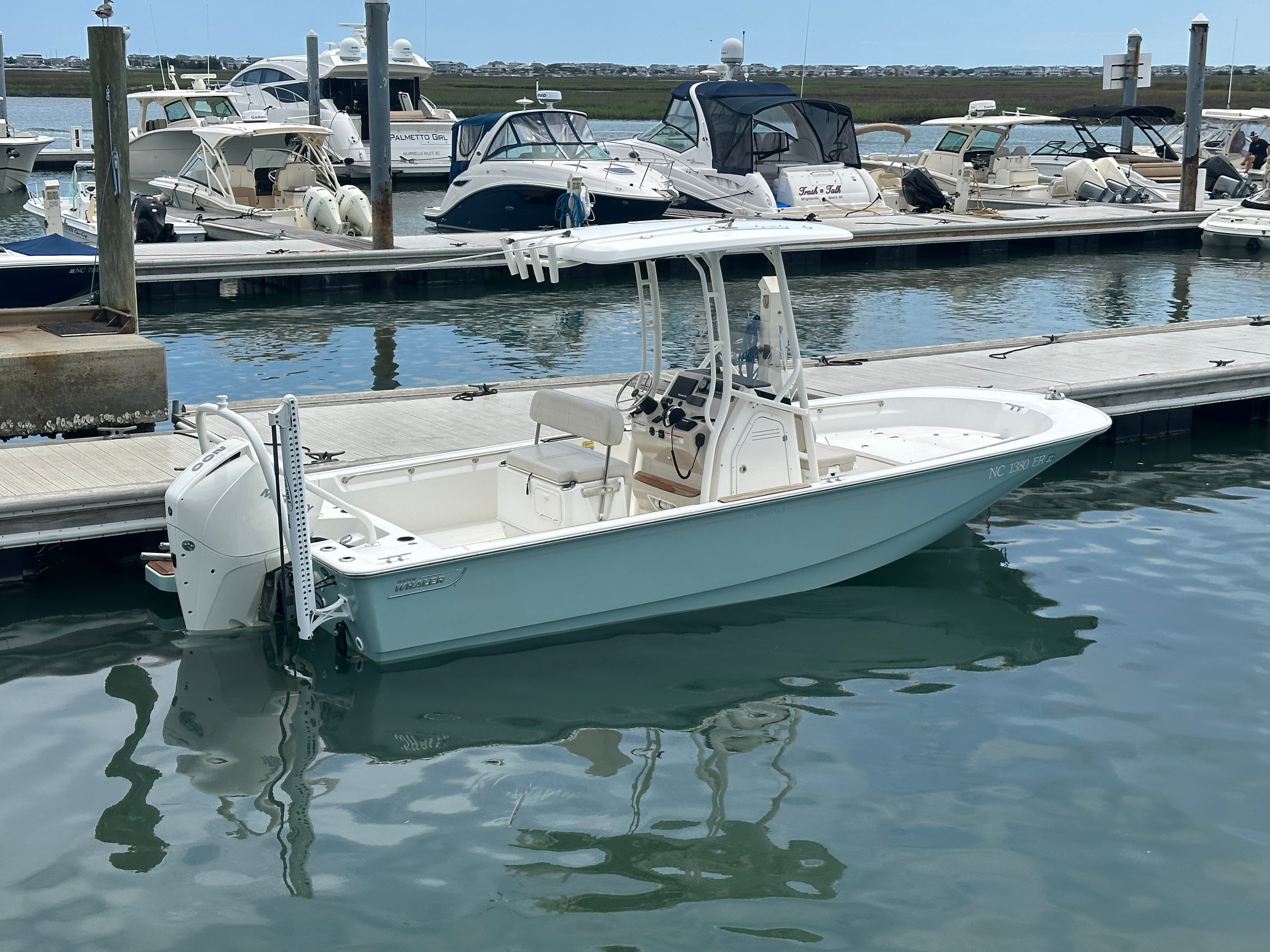 2020 Boston Whaler 210 Montauk for Sale in Wrightsville Beach, North Carolina Center Console