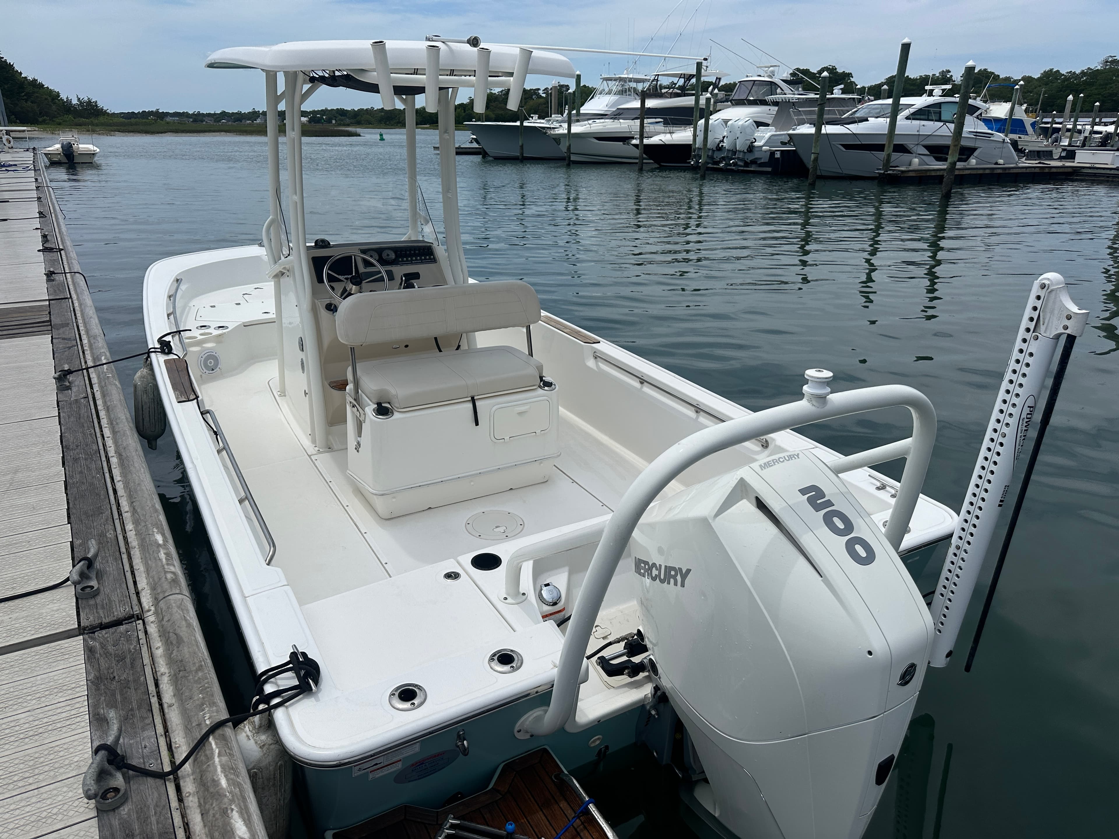 2020 Boston Whaler 210 Montauk for Sale in Wrightsville Beach, North Carolina Center Console 4