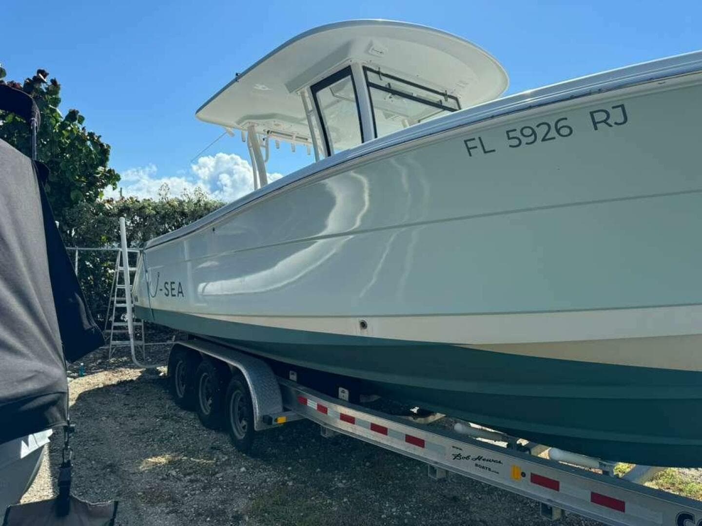 2017 Robalo R302 for Sale in Miami Beach, Florida Center Console 5