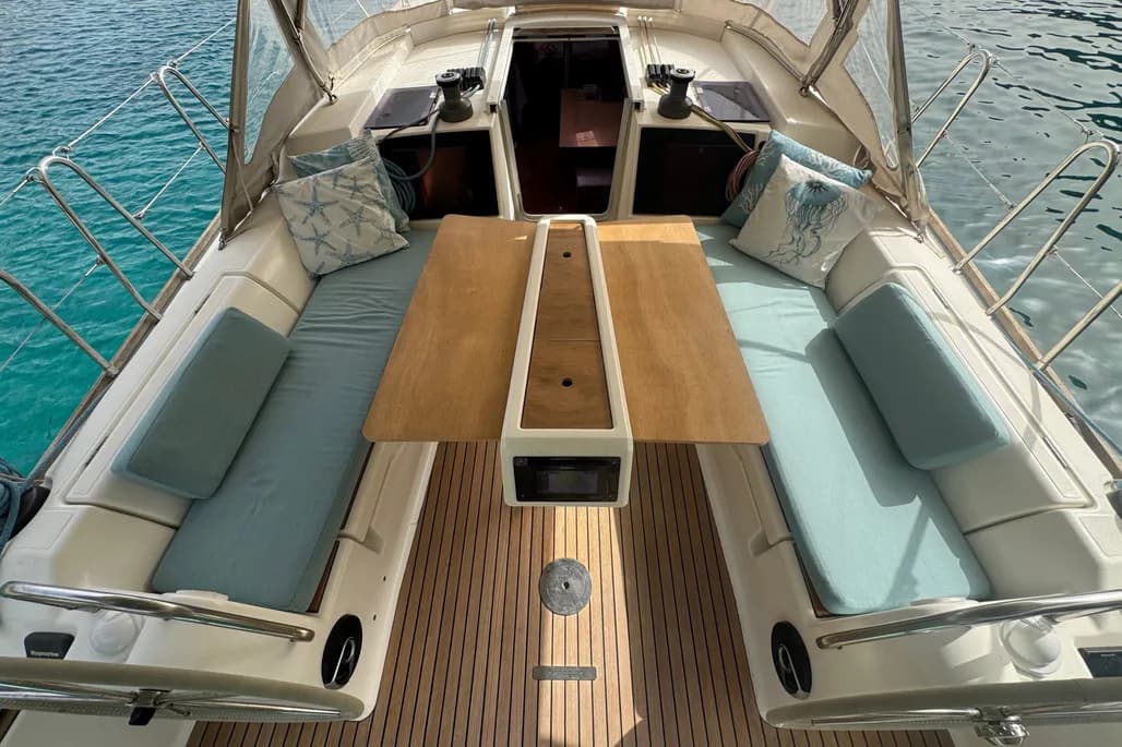 2015 Dufour 382 in vendita a Altea, ES Sloop 4