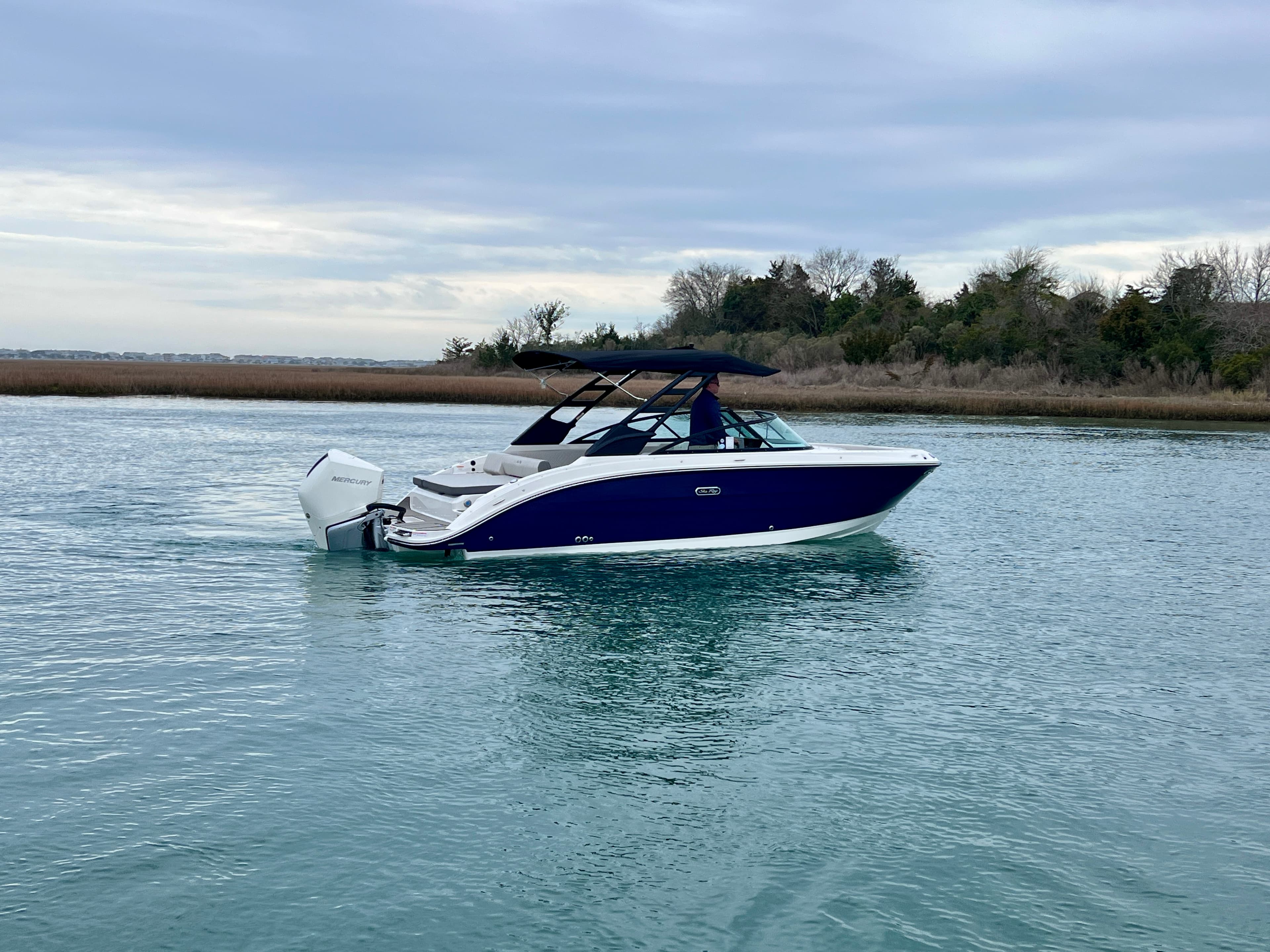 2026 Sea Ray SDX 250 Outboard for Sale in Wrightsville Beach, North Carolina Bowrider 3
