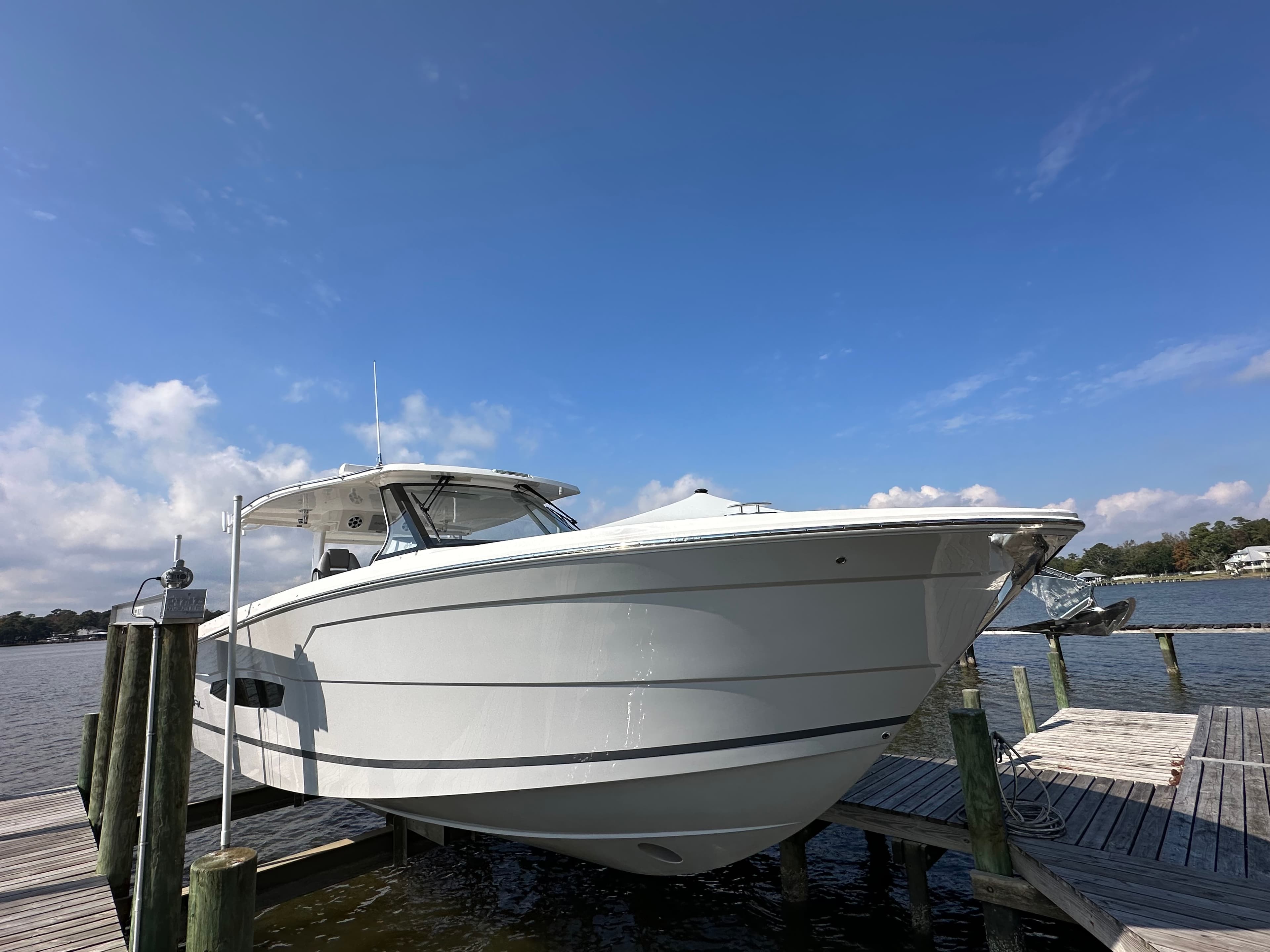 2026 Regal 38 SAV in vendita a Pensacola, Florida Center Console 4