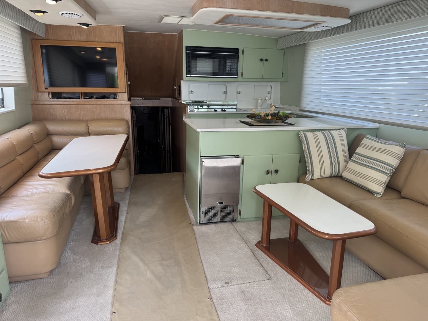1976 Hatteras 53 Convertible zum Verkauf in Marathon, Florida Motor Yacht 2