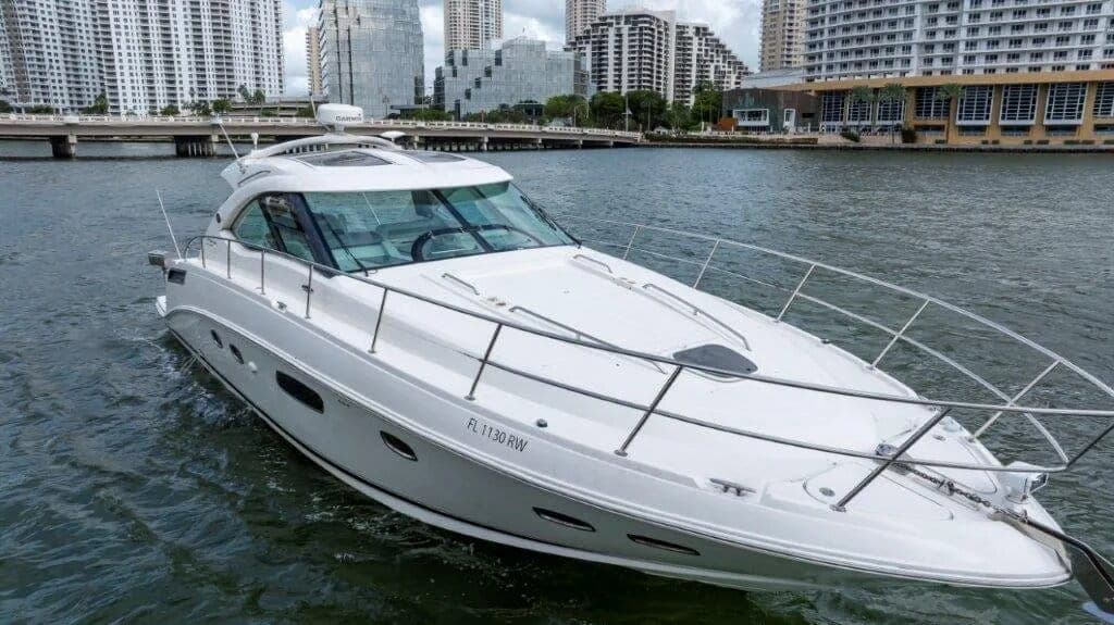 2009 Sea Ray 43 Sundancer for Sale in Aventura, Florida Motor Yacht 3