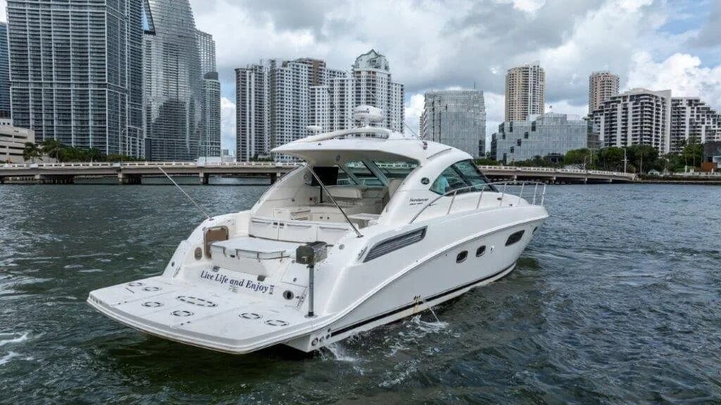 2009 Sea Ray 43 Sundancer for Sale in Aventura, Florida Motor Yacht 5