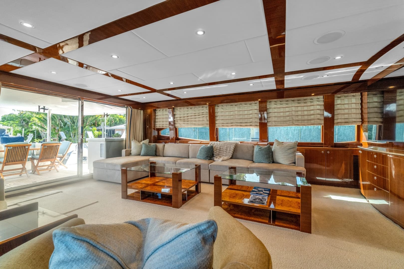 2015 Hargrave 76 for Sale in Fort Lauderdale, Florida Flybridge 3