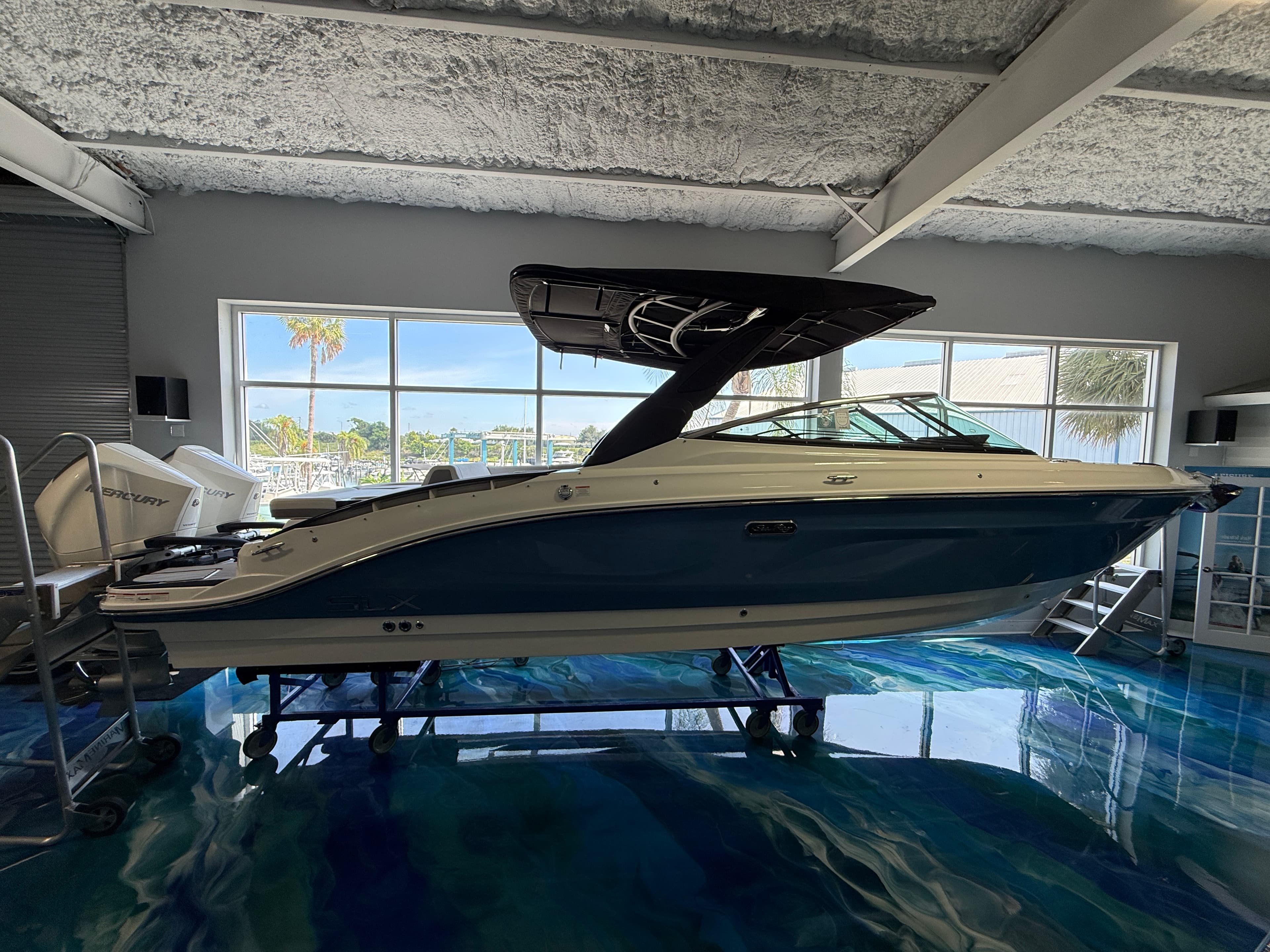 2027 Sea Ray SLX 280 Outboard for Sale in Venice, Florida Bowrider