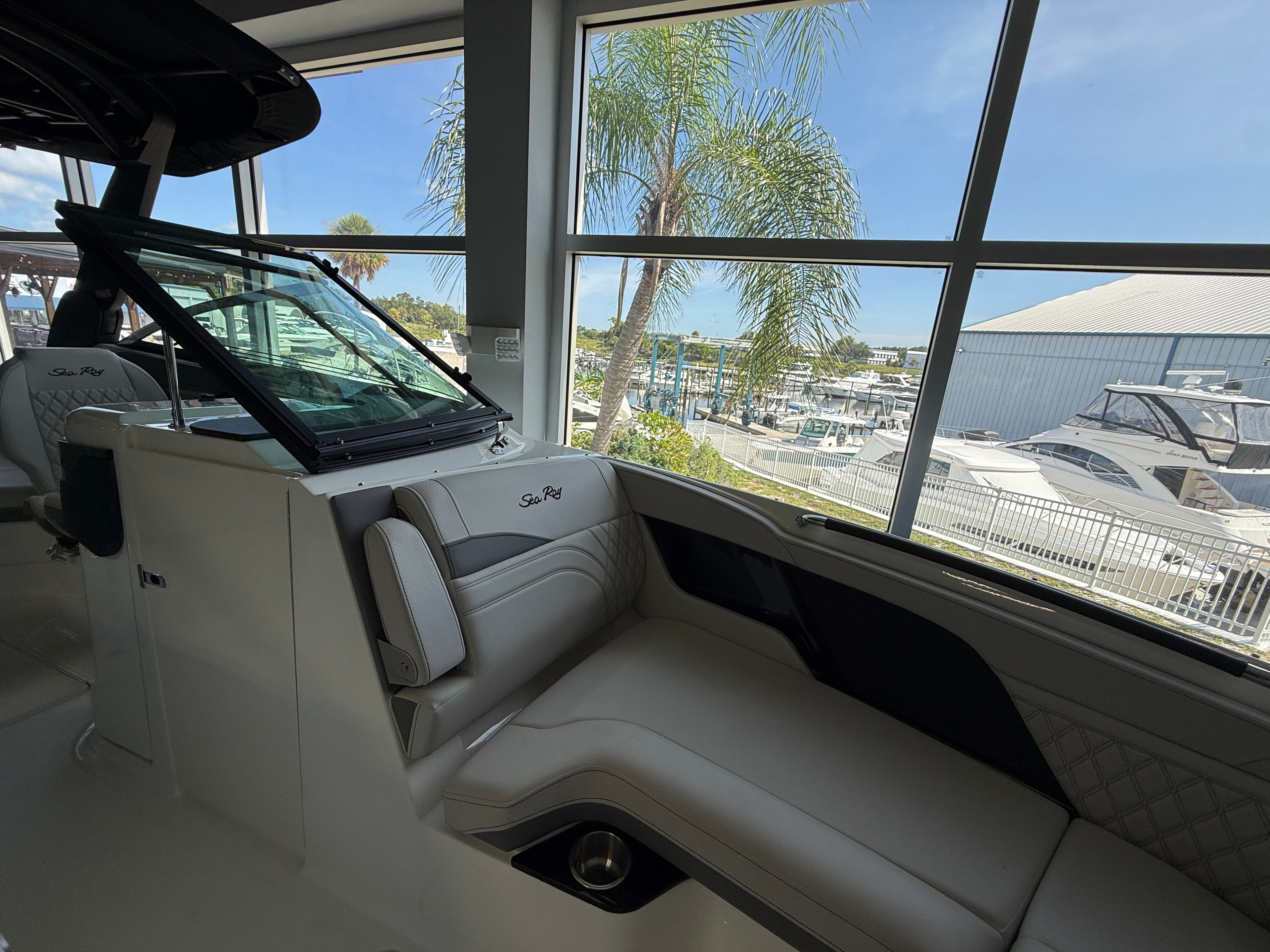 2027 Sea Ray SLX 280 Outboard for Sale in Venice, Florida Bowrider 4